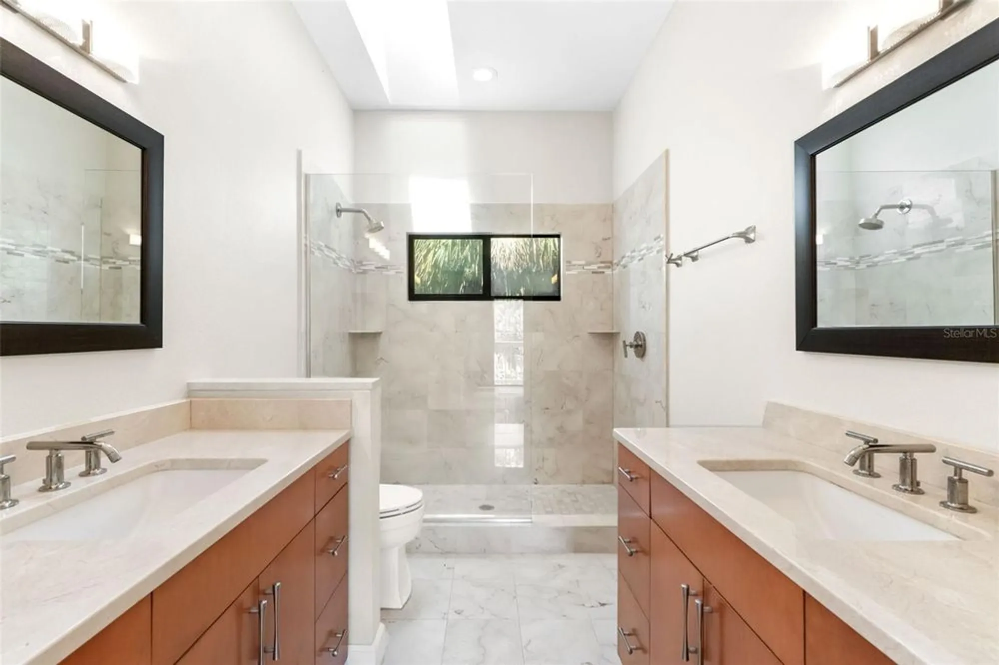 Property Slideshow image 38 of 69 | 1347 landings dr 6, Sarasota, FL, 34231