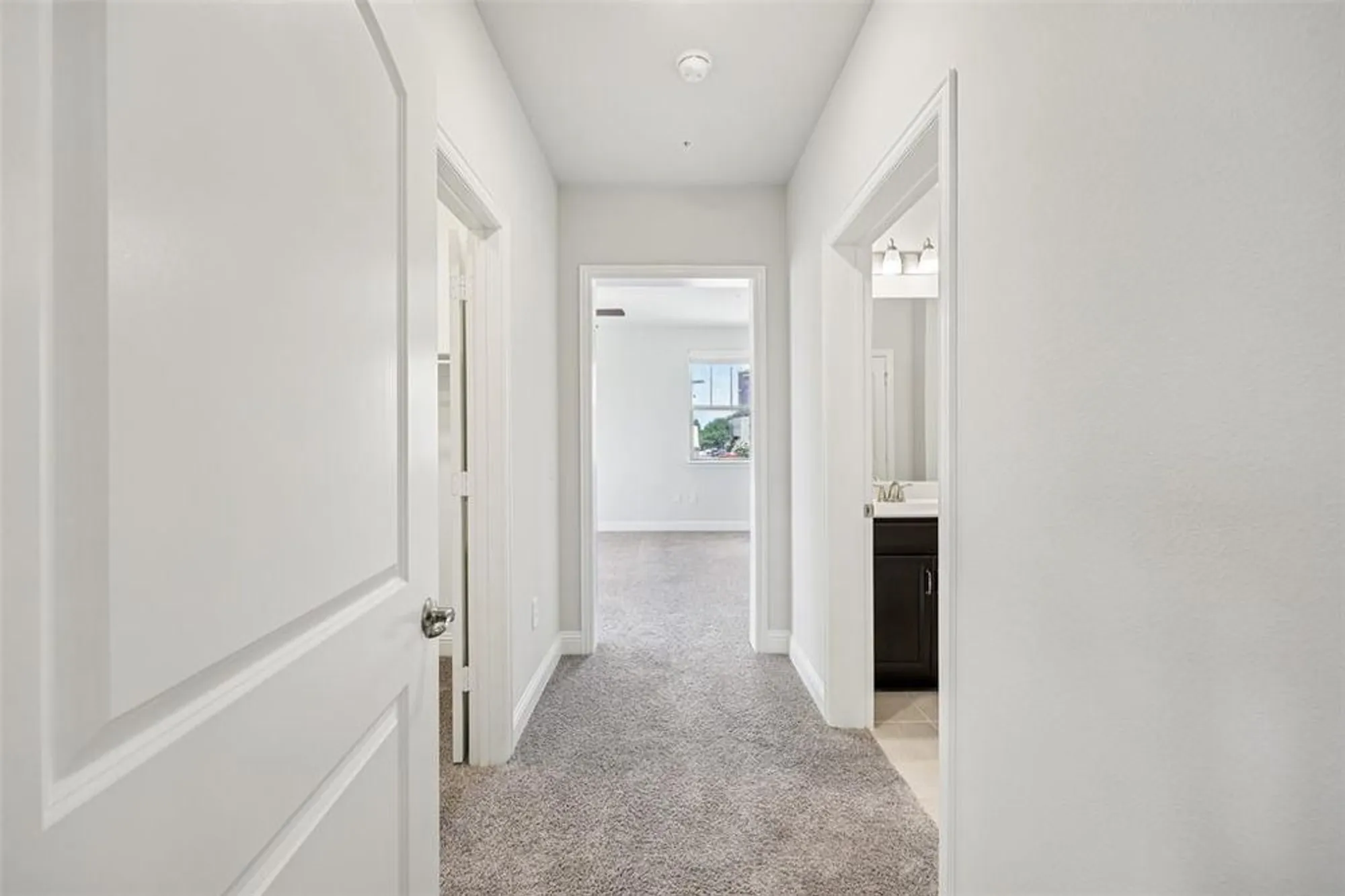 Property Slideshow image 17 of 35 | 1735 wittington pl apt 2203, Dallas, TX, 75234