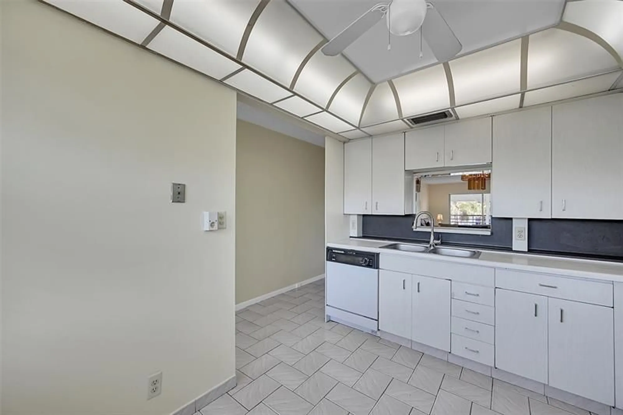 Property Slideshow image 15 of 29 | 2901 victoria cir k3, Coconut Creek, FL, 33066