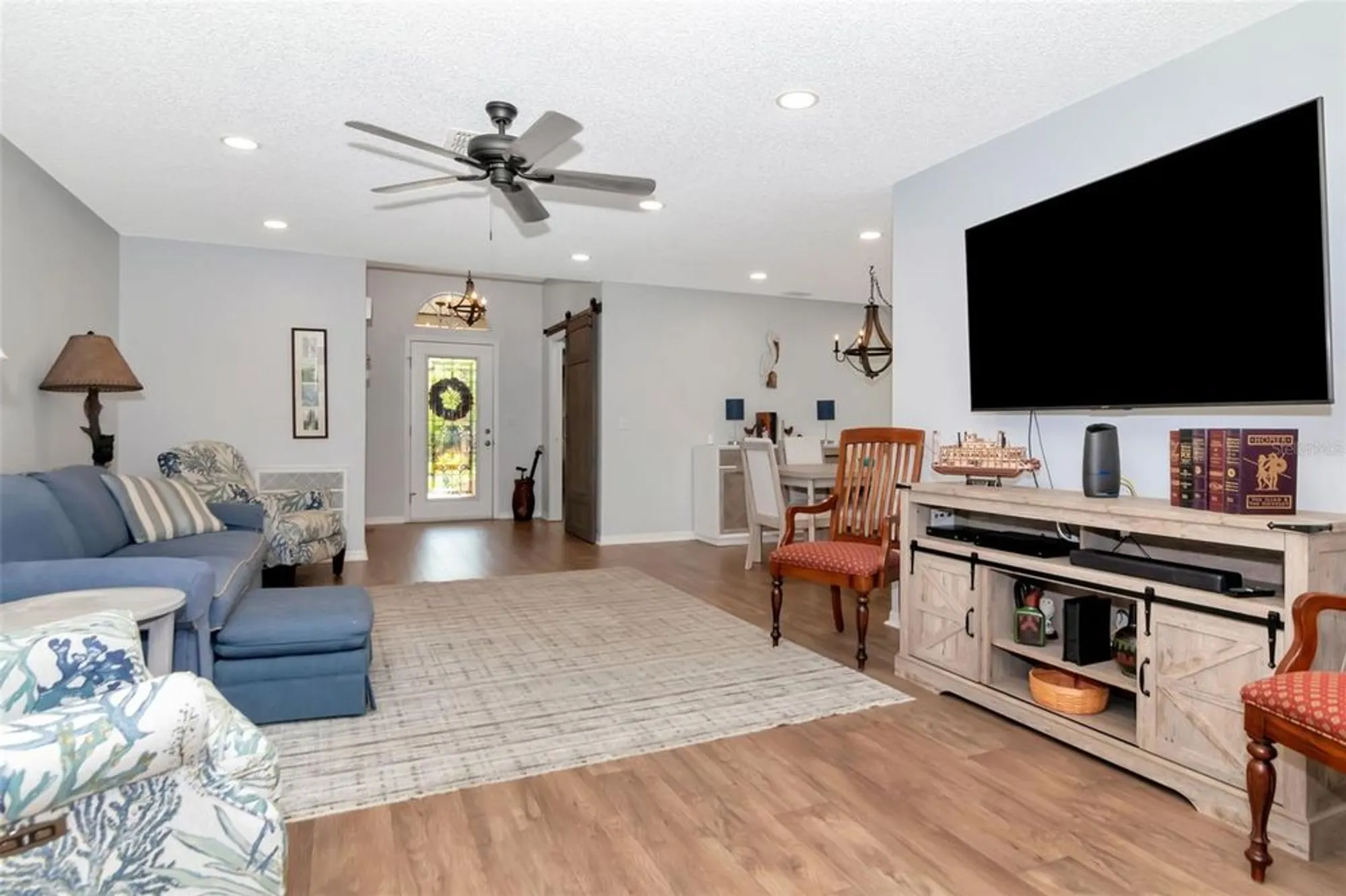 Property Slideshow image 10 of 44 | 717 manchester woods dr # 717, Sun City Center, FL, 33573