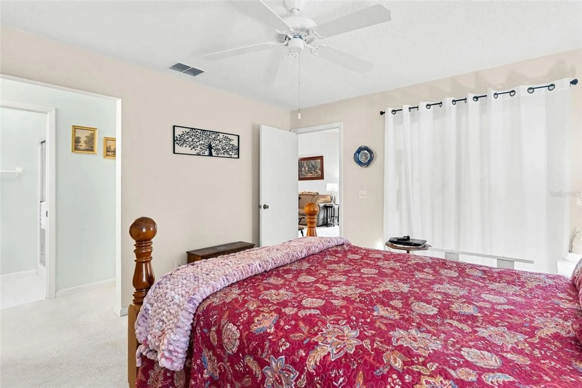 Property Slideshow image 19 of 41 | 32819 timberwood dr, Leesburg, FL, 34748