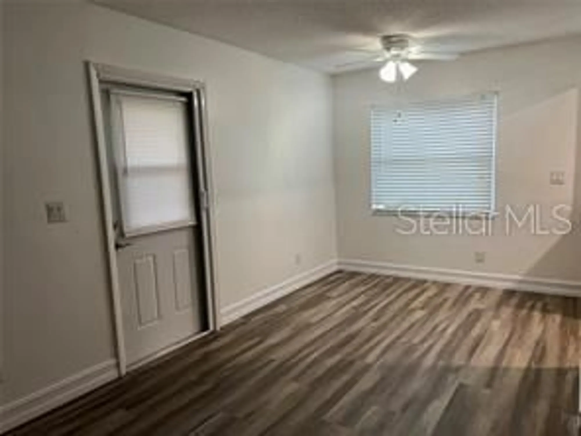 Property Slideshow image 6 of 50 | 401 dorchester pl apt 62, Sun City Center, FL, 33573