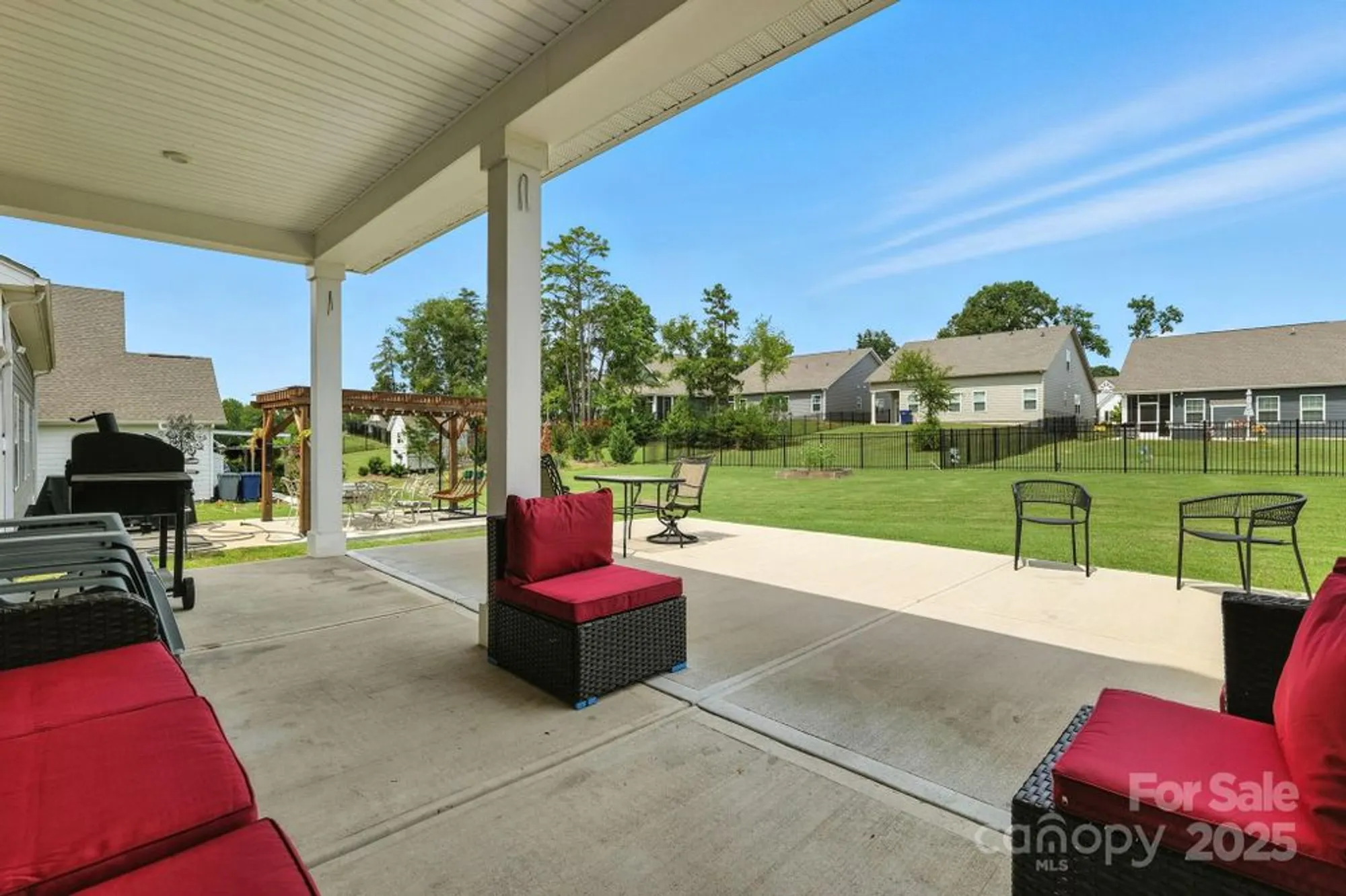 Property Slideshow image 25 of 32 | 5112 larewood dr, Charlotte, NC, 28215