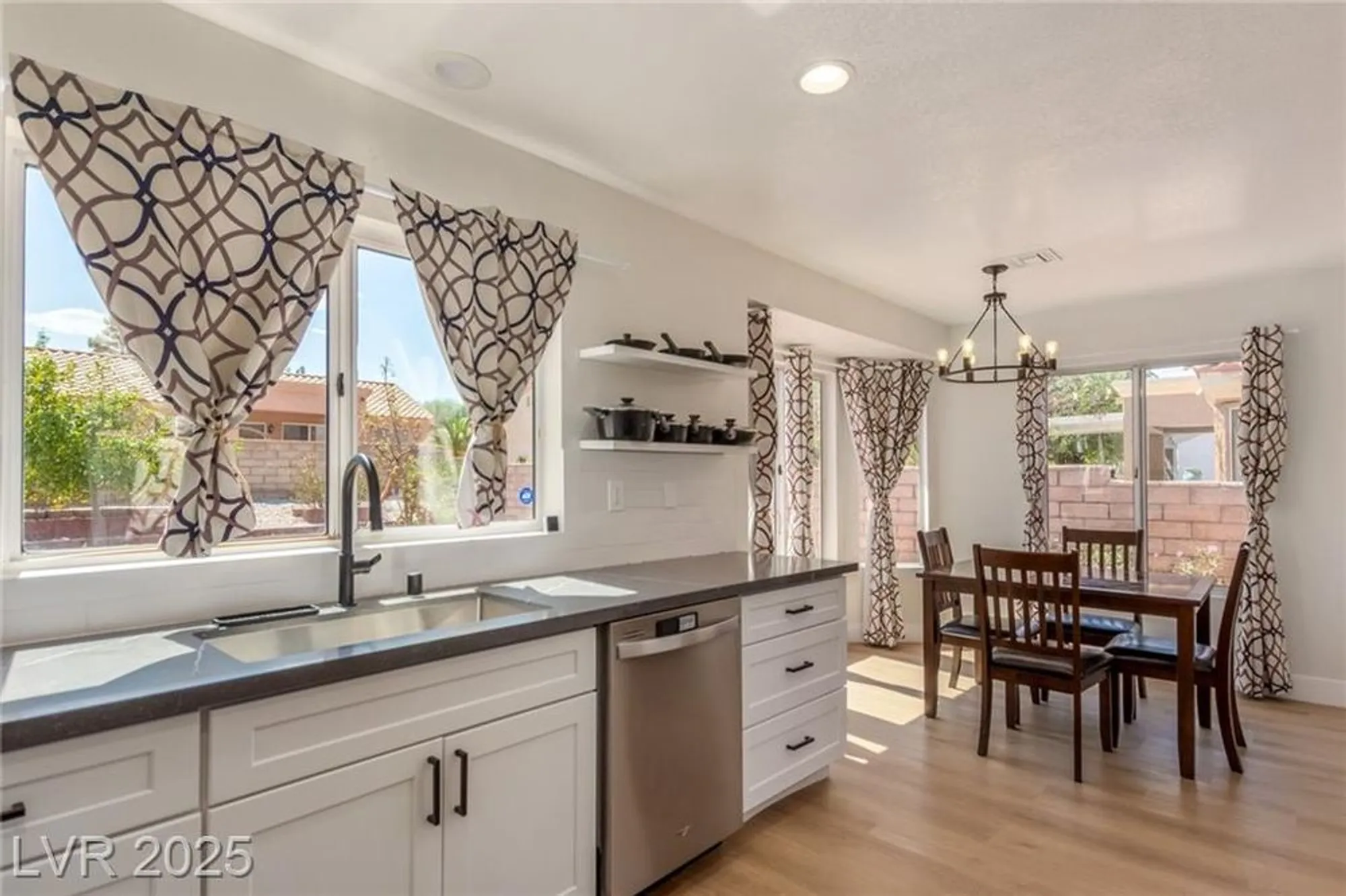 Property Slideshow image 19 of 42 | 8705 villa ridge dr, Las Vegas, NV, 89134