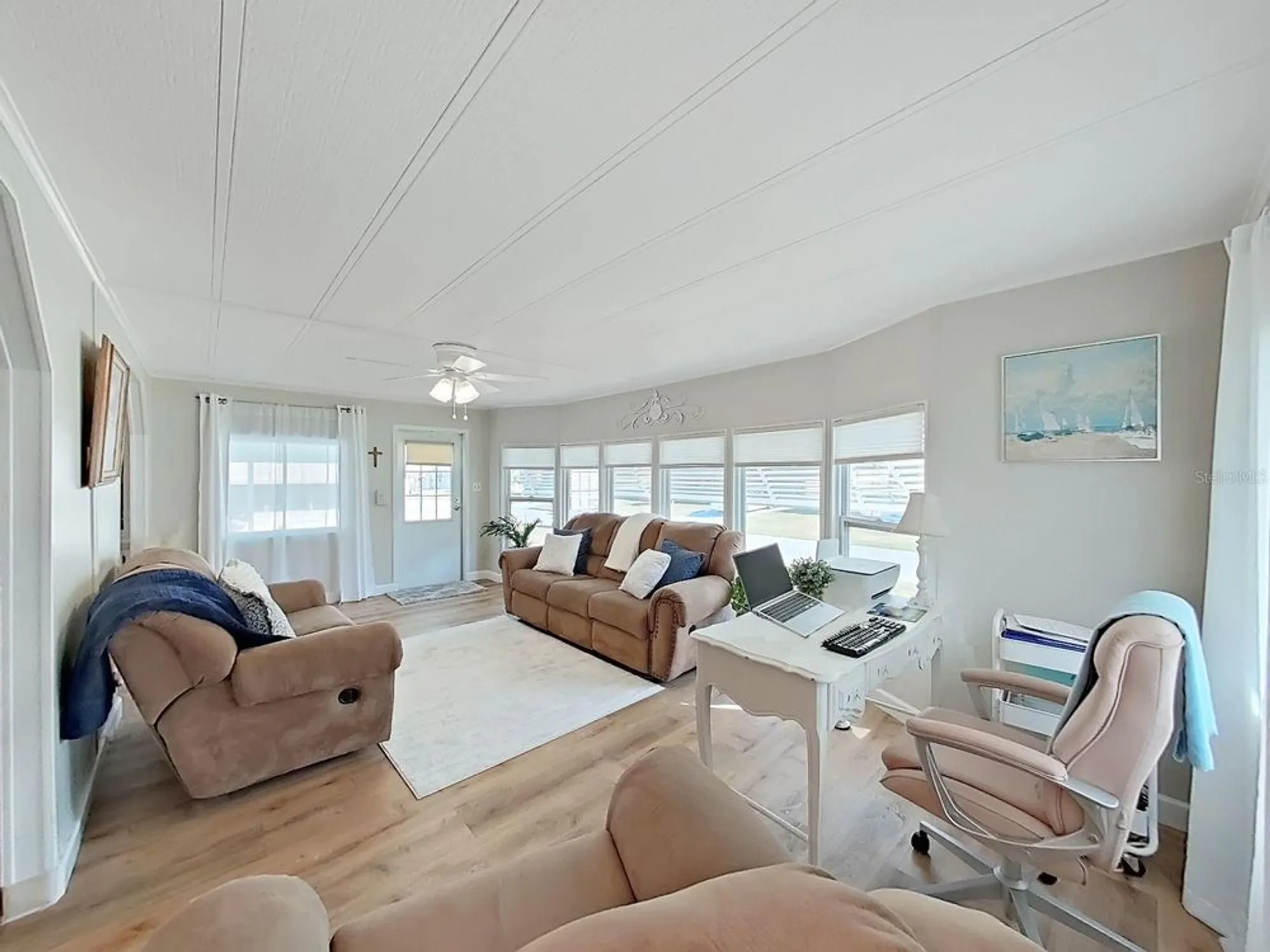 Property Slideshow image 9 of 45 | 4928 foxdale dr, Lakeland, FL, 33810