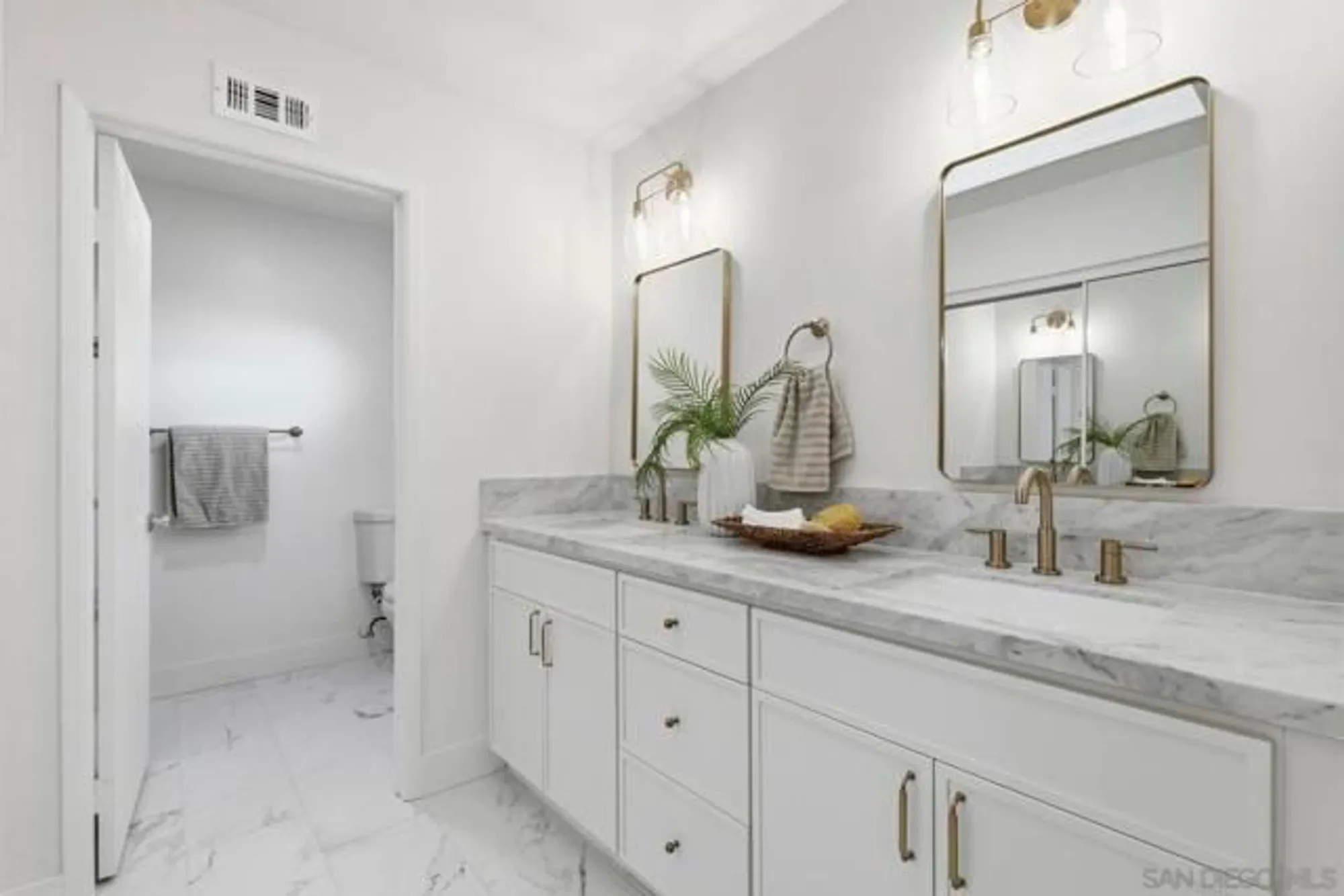 Property Slideshow image 15 of 58 | 12209 casero pl, San Diego, CA, 92128