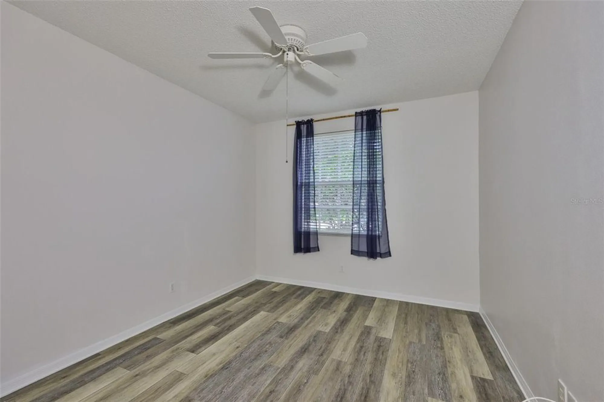 Property Slideshow image 16 of 52 | 2201 nantucket dr 46, Sun City Center, FL, 33573