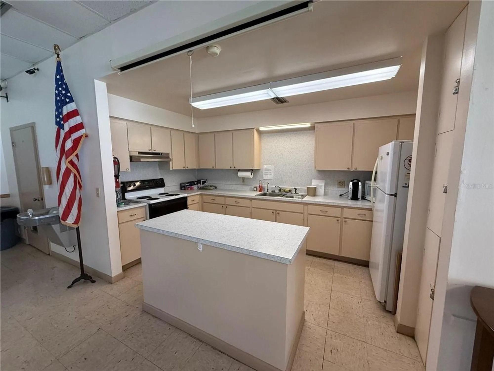 Property Slideshow image 37 of 42 | 8215 burgundy dr n # 8215, Pinellas Park, FL, 33781