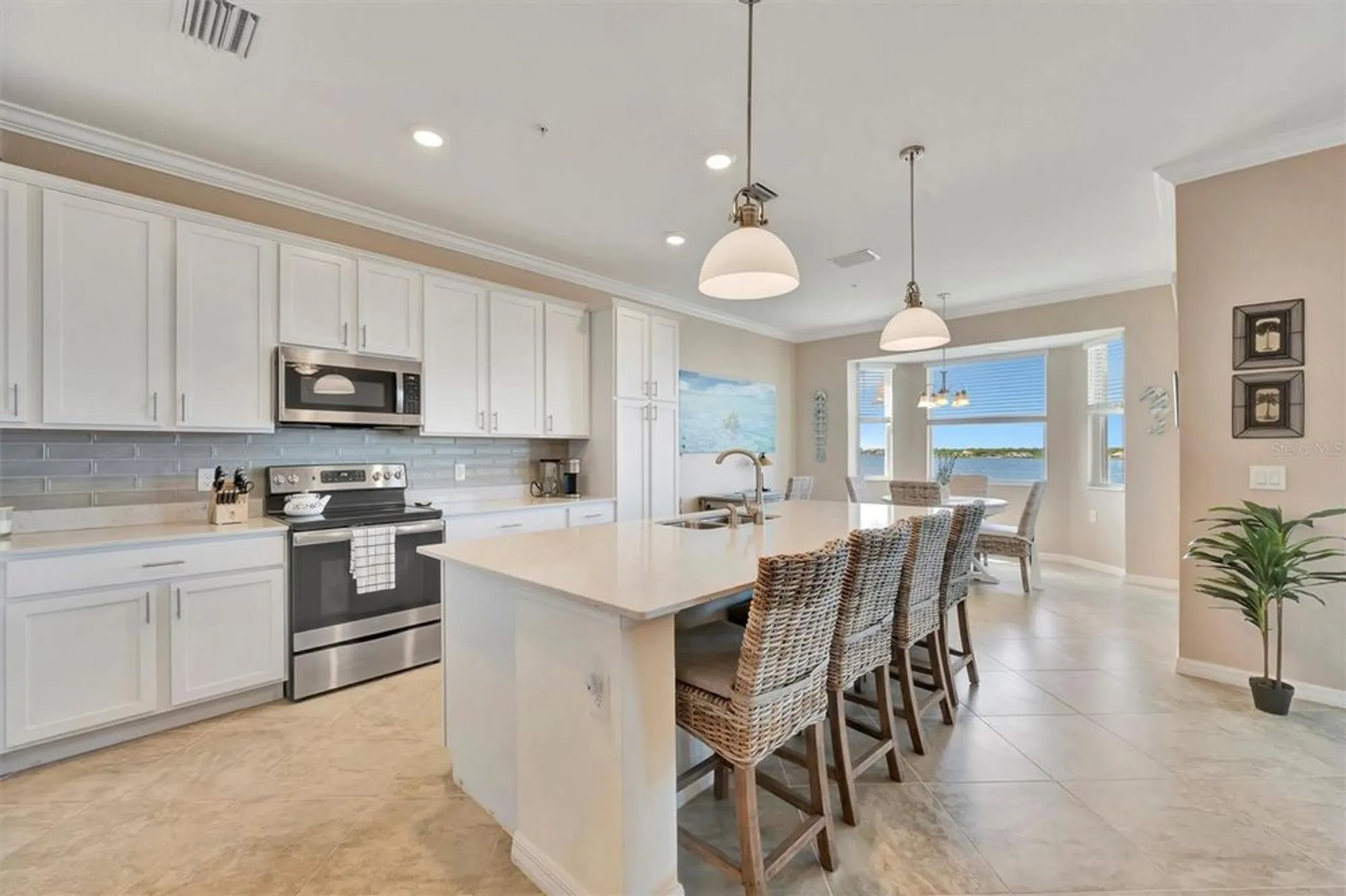 Property Slideshow image 8 of 67 | 1020 tidewater shores loop 405, Bradenton, FL, 34208