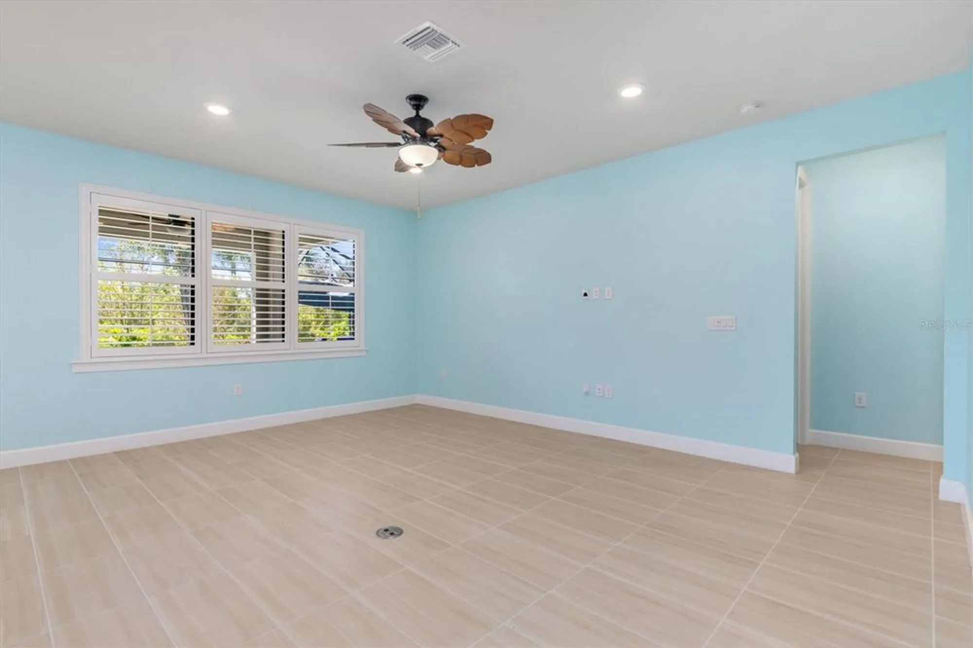 Property Slideshow image 11 of 70 | 2633 daisy dr, North Port, FL, 34289