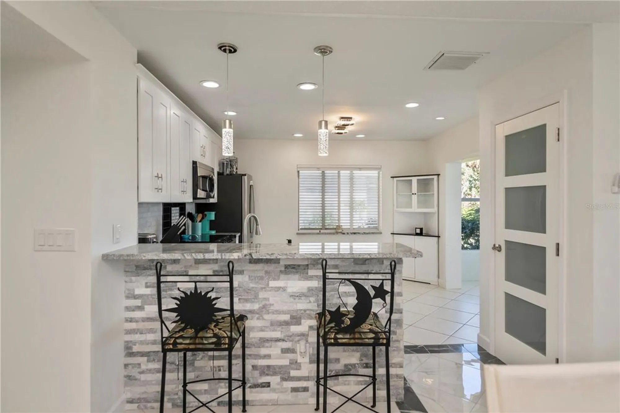 Property Slideshow image 25 of 59 | 262 cerromar way 53, Venice, FL, 34293