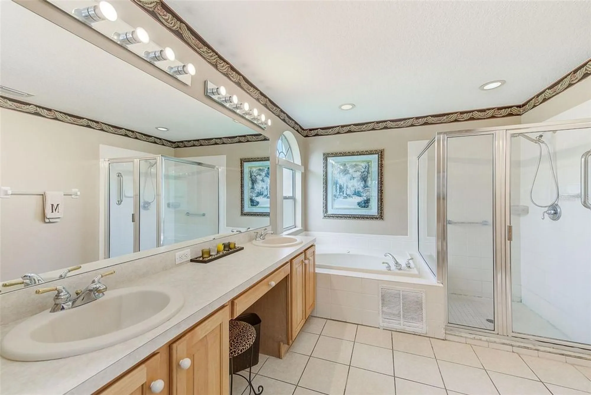 Property Slideshow image 17 of 37 | 11600 weaver park ct, Trinity, FL, 34655