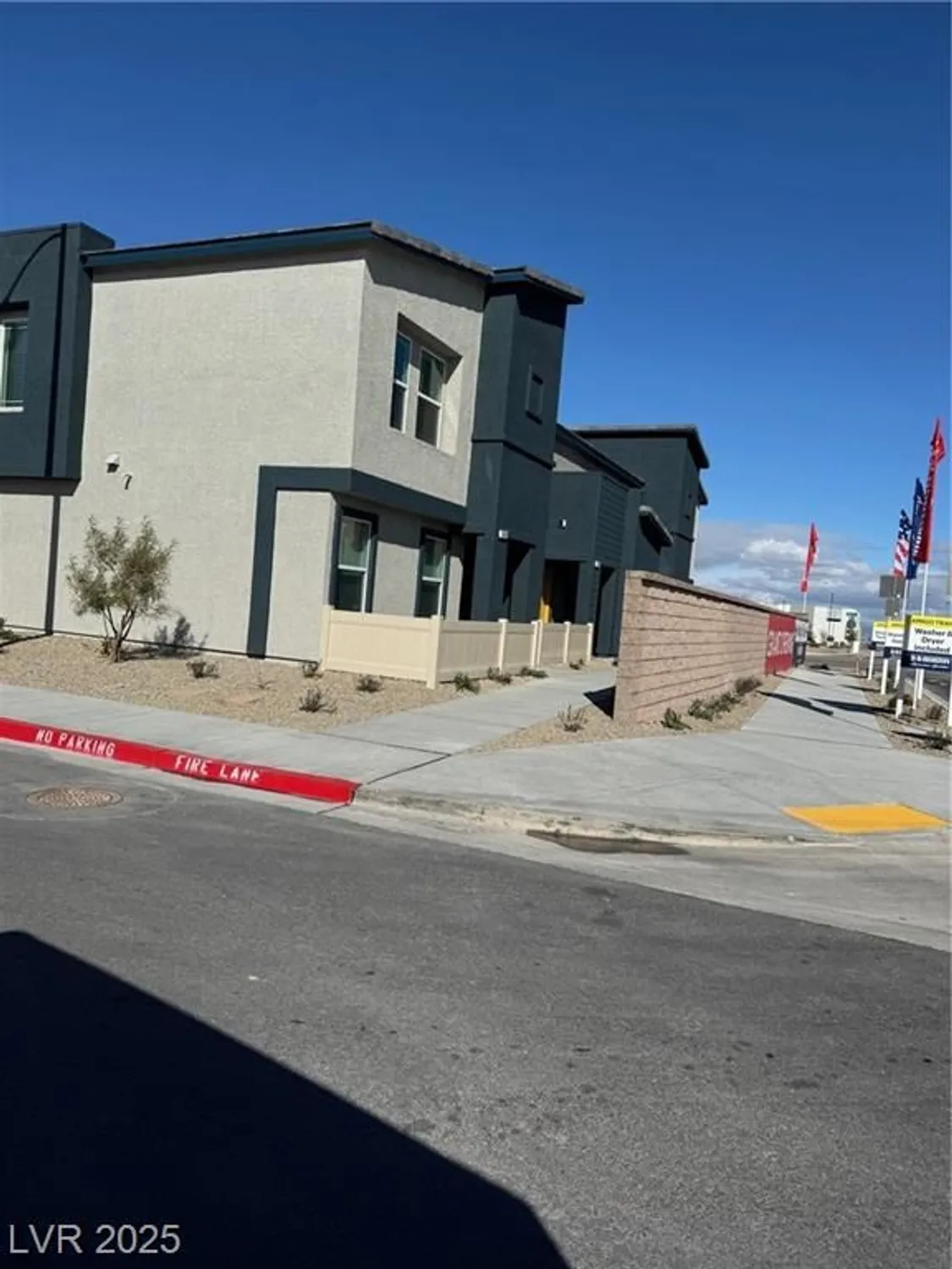 Property Slideshow image 5 of 10 | 1900 arietta vista st, Henderson, NV, 89044