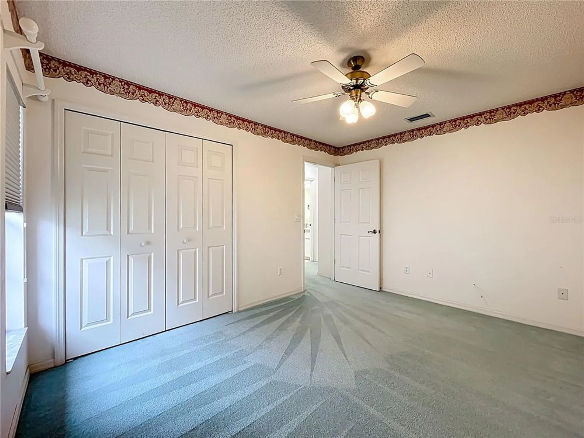 Property Slideshow image 25 of 63 | 5518 queen victoria dr, Leesburg, FL, 34748