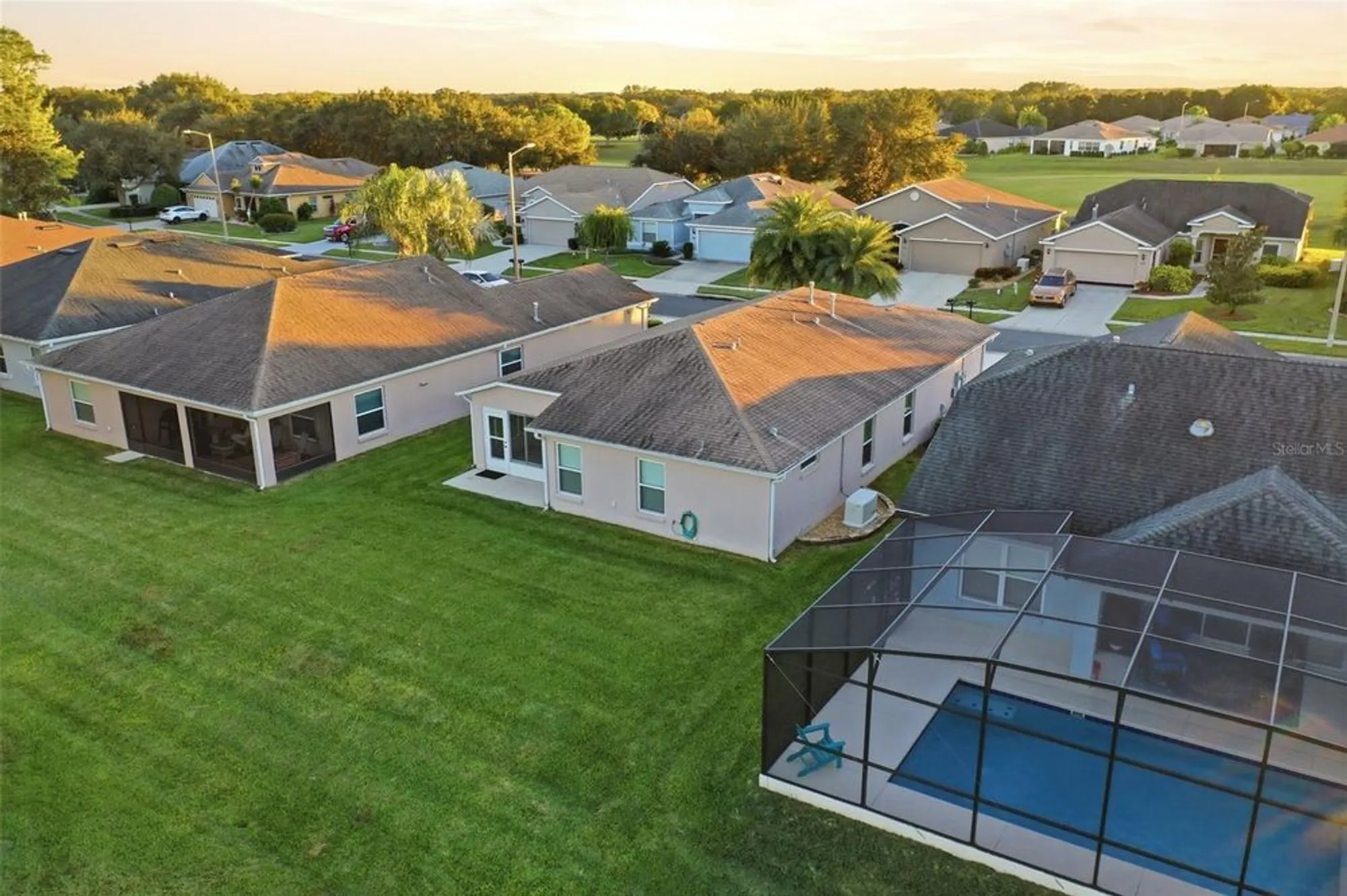 Property Slideshow image 37 of 64 | 27046 roanoke dr, Leesburg, FL, 34748