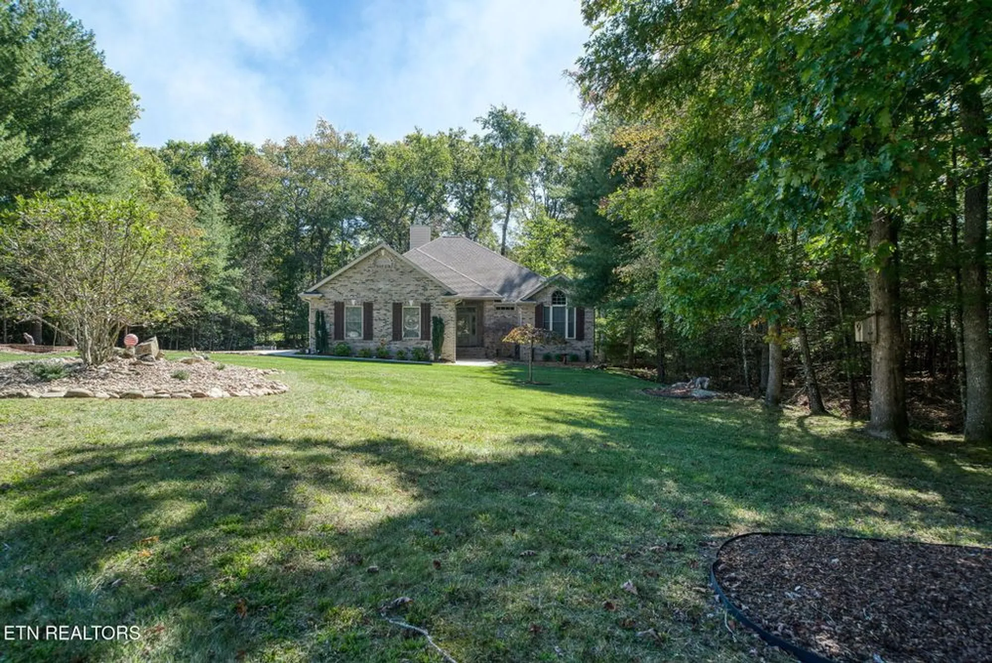 Property Slideshow image 5 of 14 | 14 holly ct, Crossville, TN, 38558