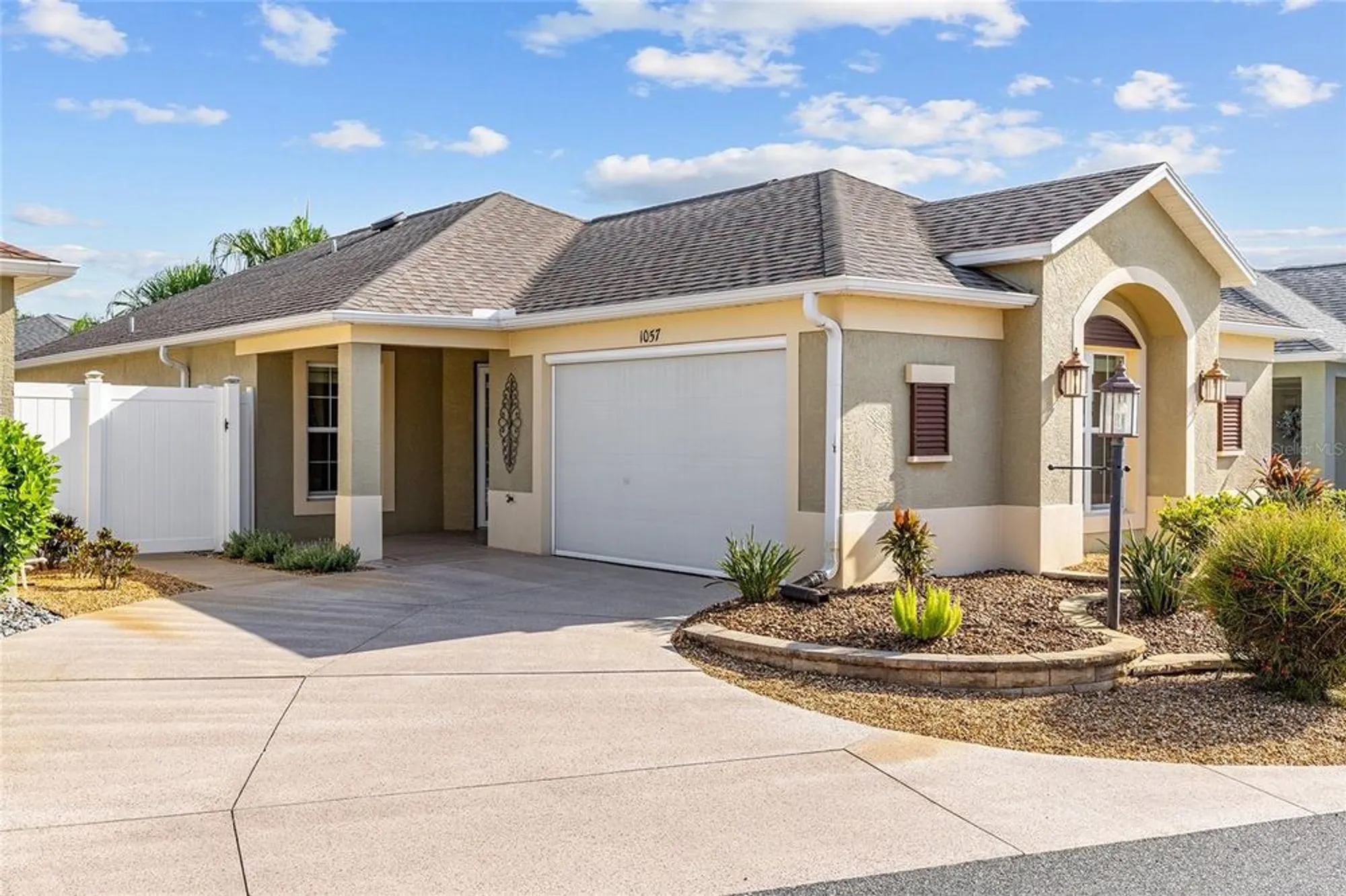 Property Slideshow image 2 of 58 | 1057 carver ct, The Villages, FL, 32163