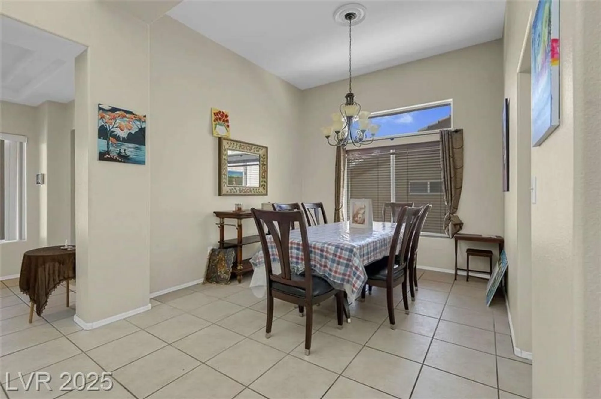Property Slideshow image 7 of 44 | 10017 bundella dr, Las Vegas, NV, 89134