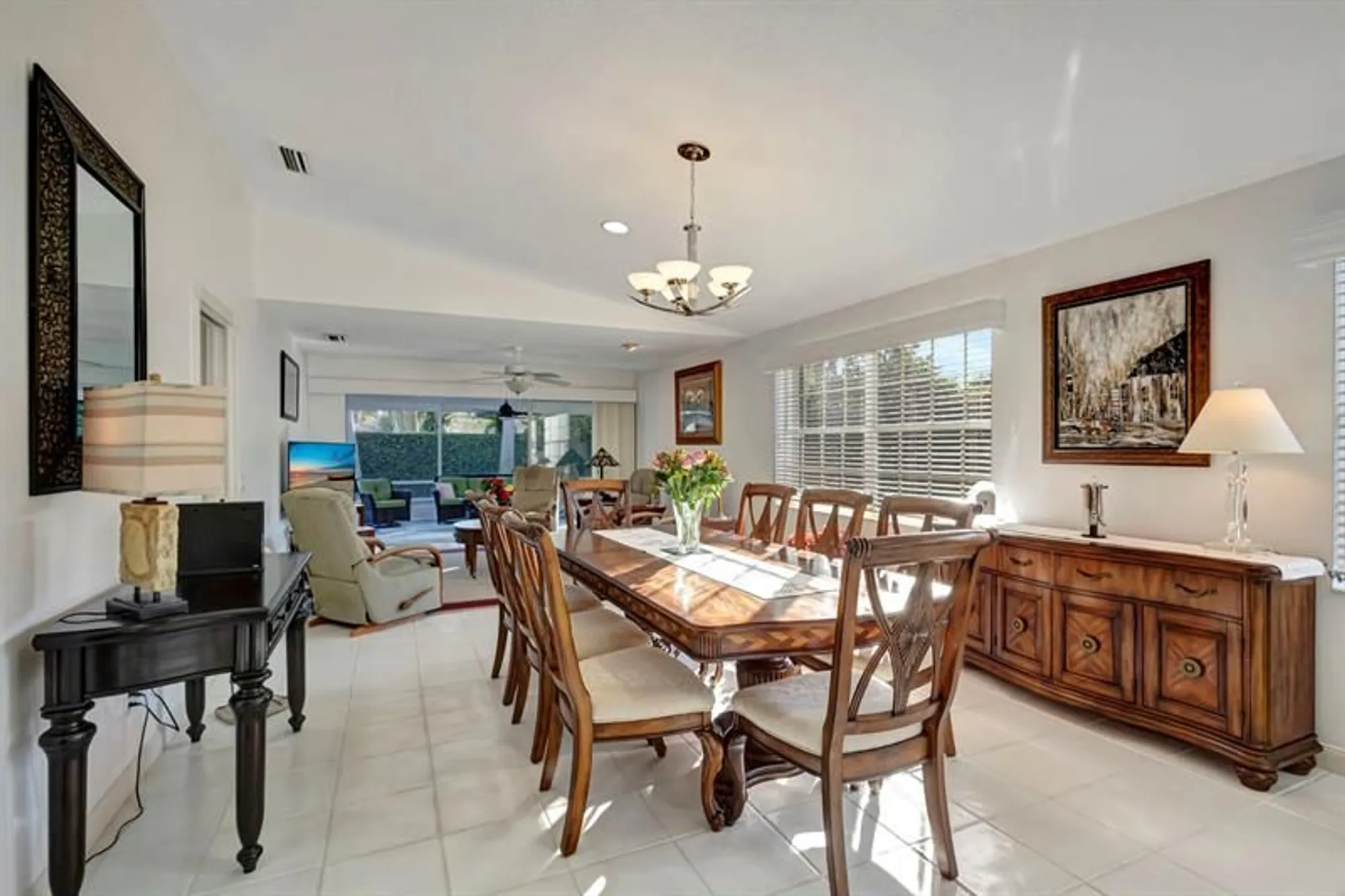 Property Slideshow image 21 of 45 | 7028 gila ln, West Palm Beach, FL, 33411