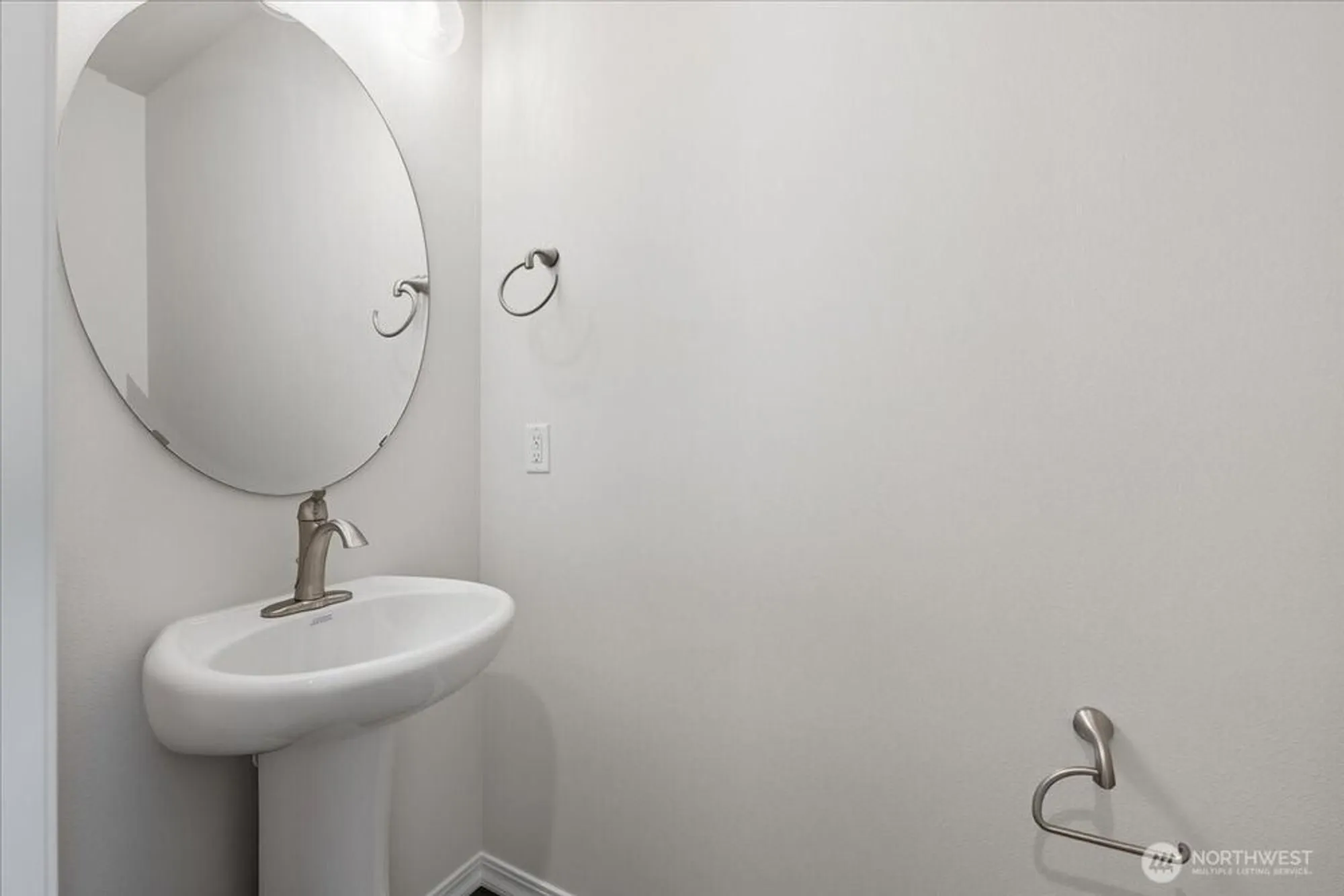 Property Slideshow image 7 of 26 | 14810 207th ave e unit e, Bonney Lake, WA, 98391