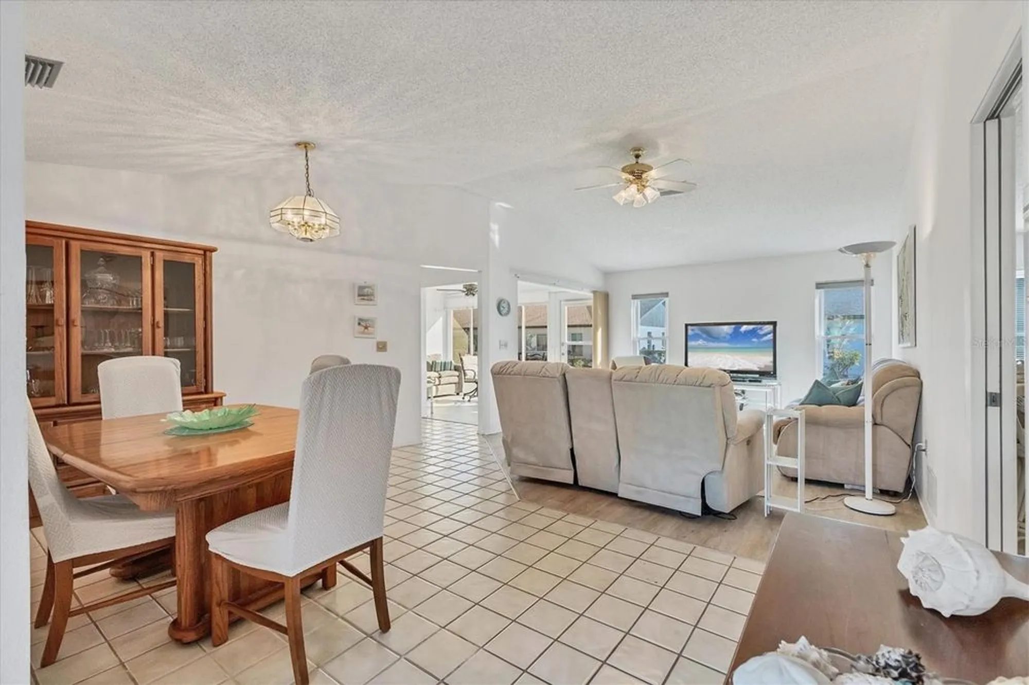Property Slideshow image 12 of 50 | 604 chestnut ln, Englewood, FL, 34223