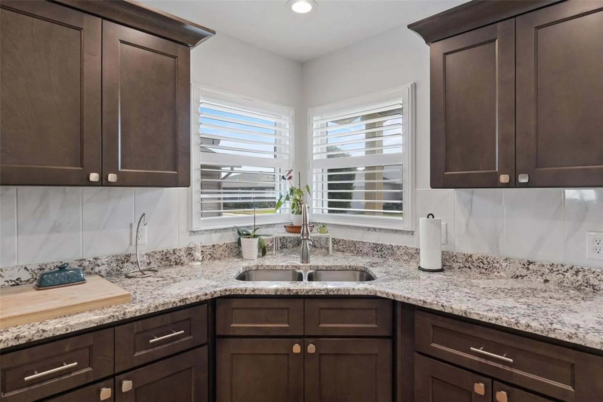 Property Slideshow image 11 of 49 | 1957 prairie dunes cir, Lakeland, FL, 33810