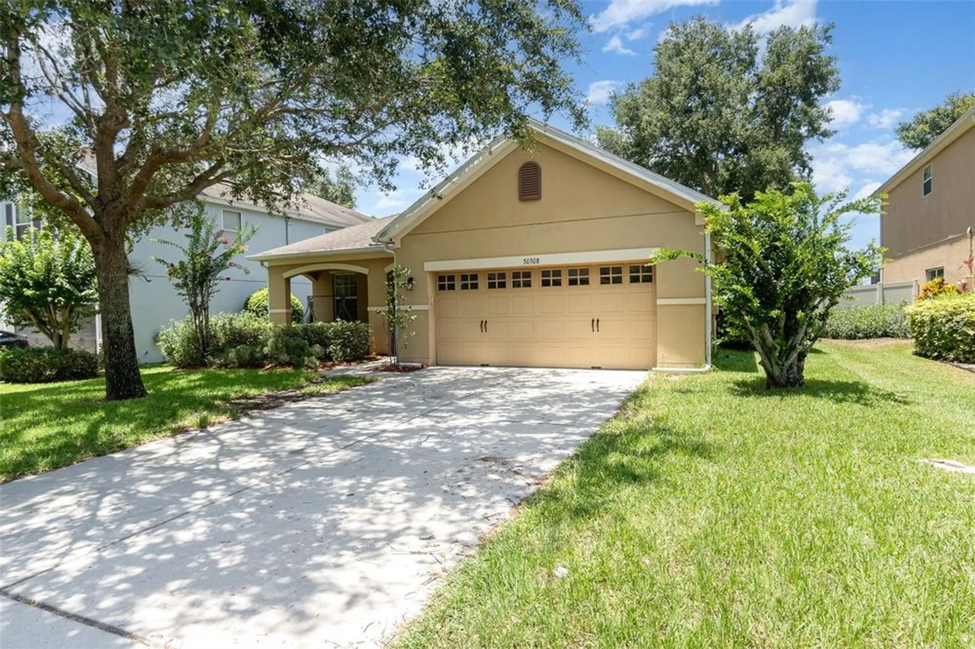 Property Slideshow image 4 of 35 | 30308 cheval st, Mount Dora, FL, 32757