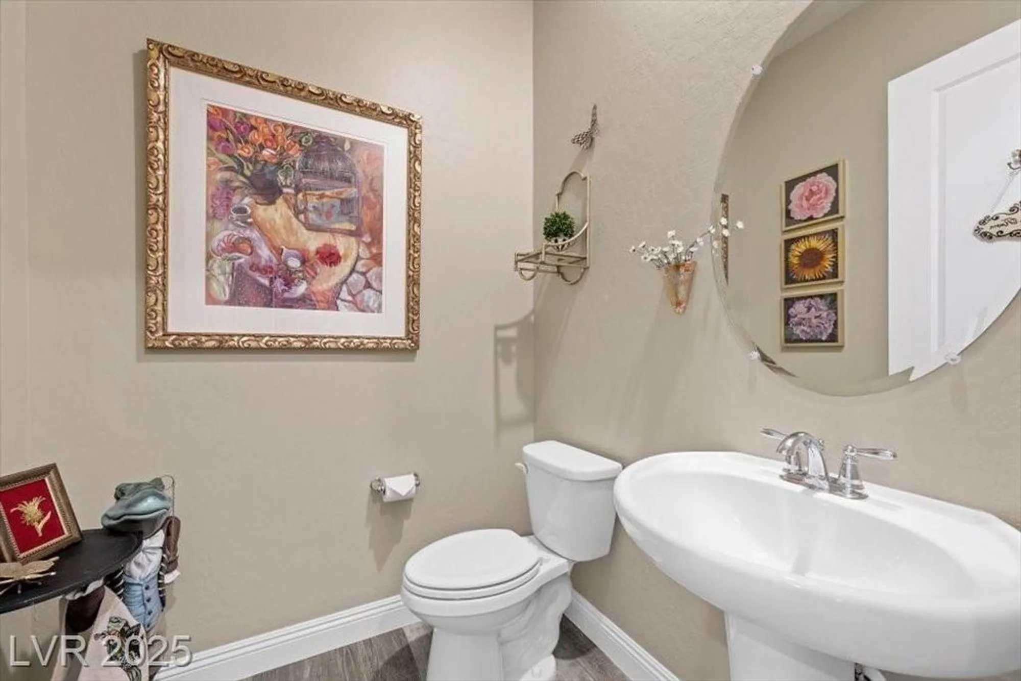 Property Slideshow image 31 of 69 | 44 stone yucca ct, Henderson, NV, 89011