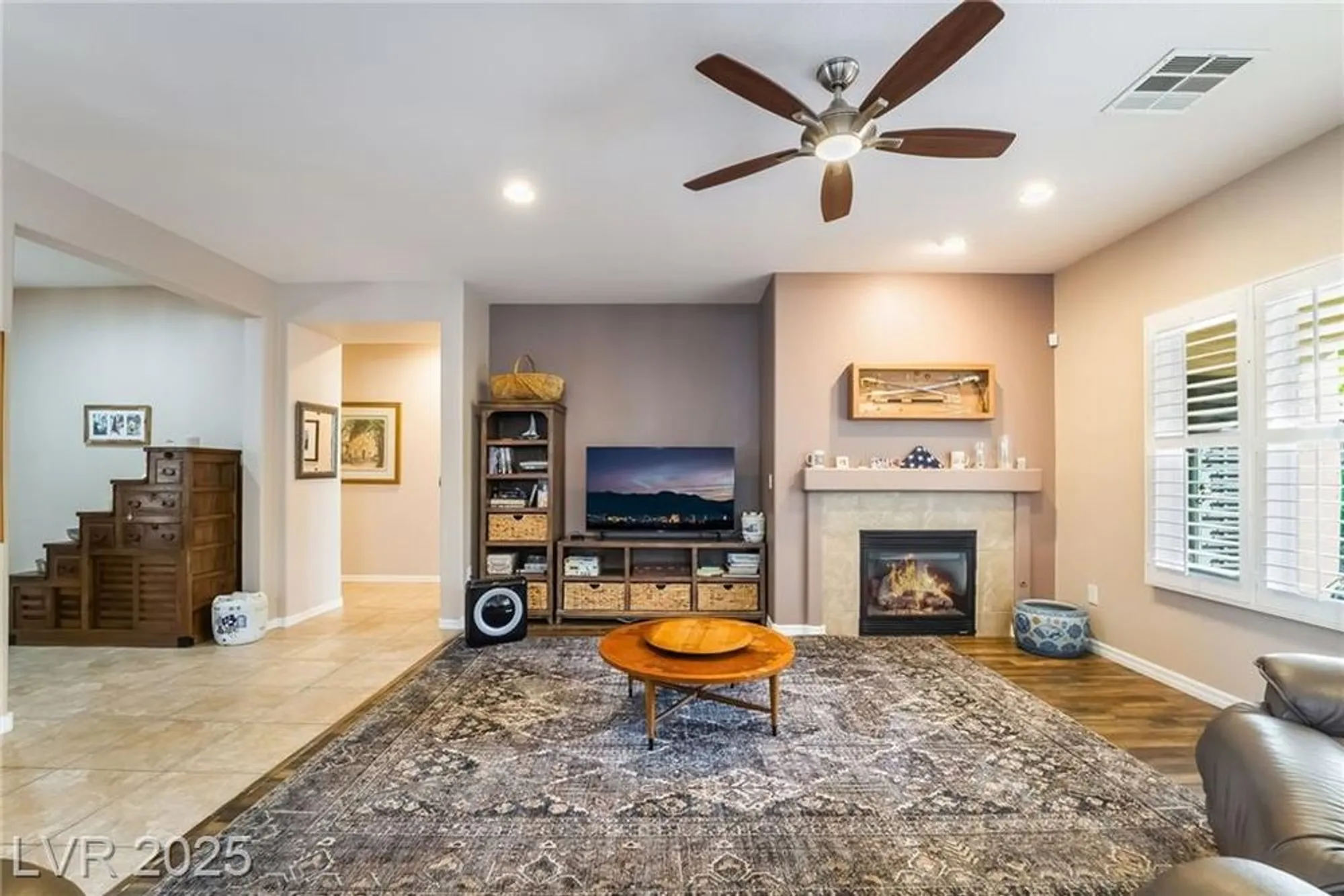 Property Slideshow image 18 of 40 | 2318 black river falls dr, Henderson, NV, 89044