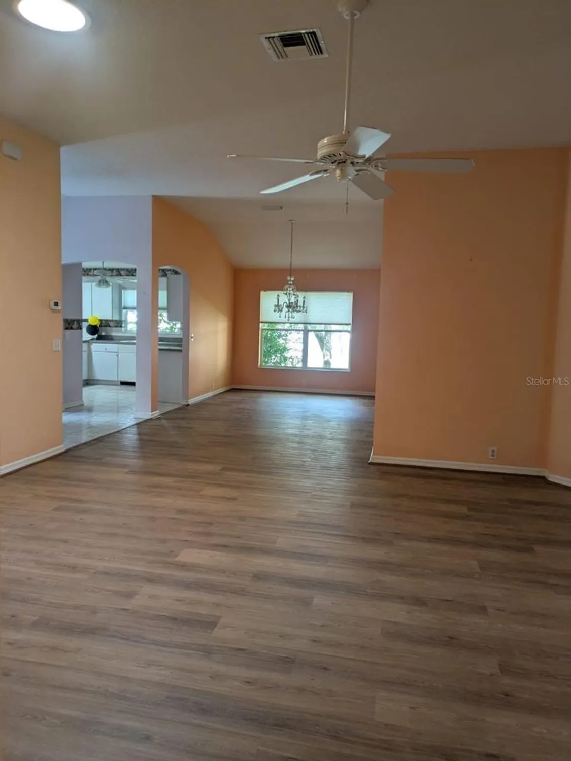 Property Slideshow image 11 of 43 | 144 costa mesa dr, Lady Lake, FL, 32159