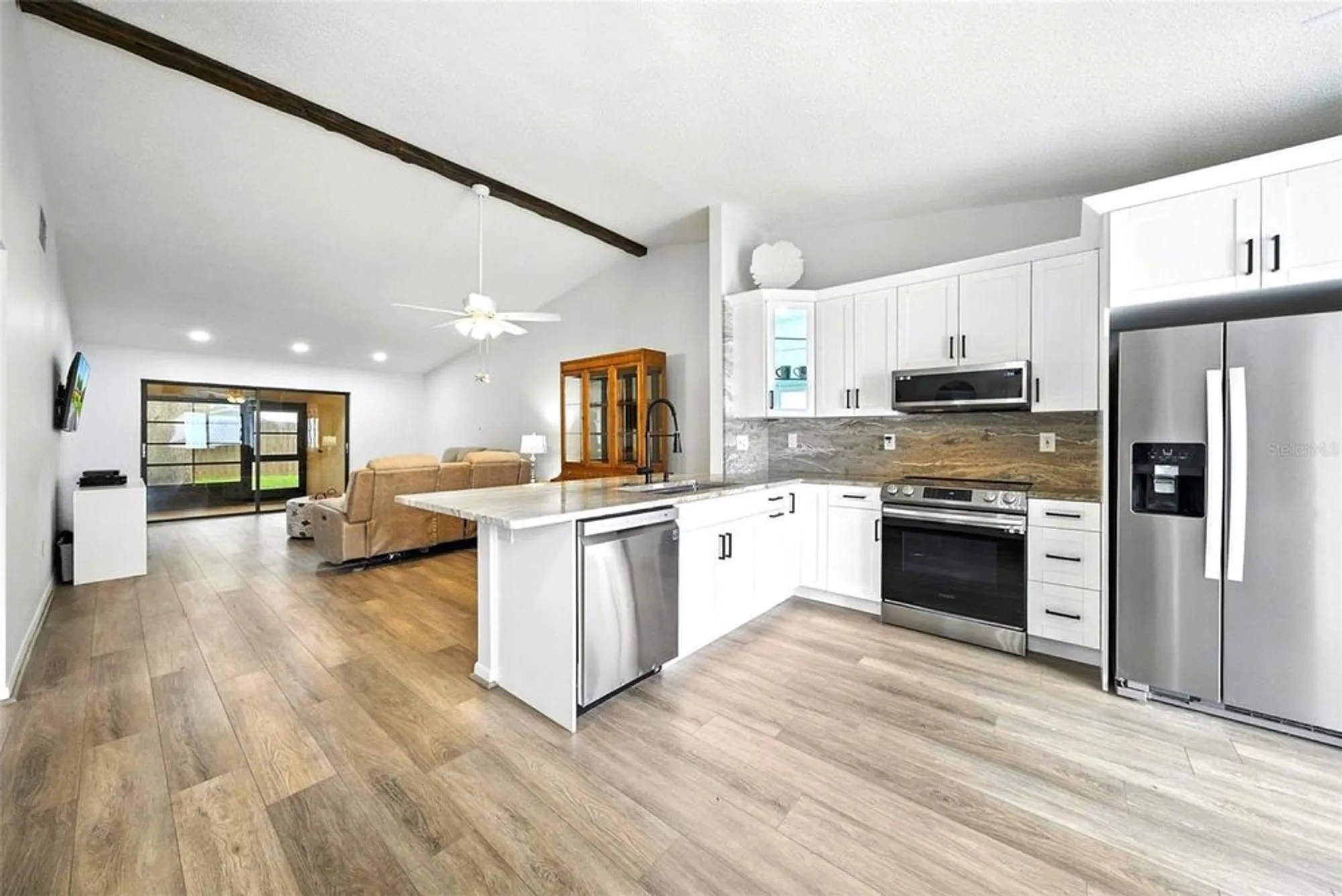 Property Slideshow image 21 of 44 | 1725 pine ridge way e, Palm Harbor, FL, 34684