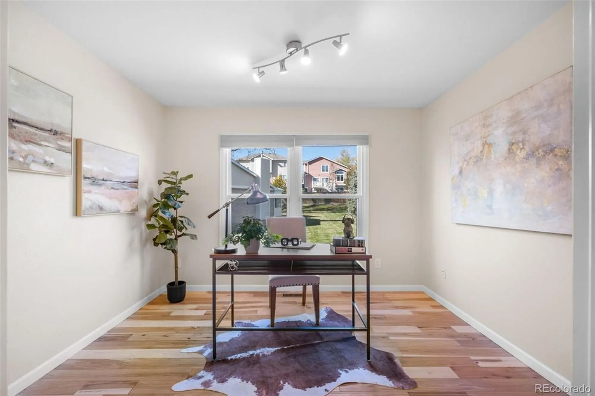 Property Slideshow image 6 of 47 | 4871 greenwich dr, Highlands Ranch, CO, 80130