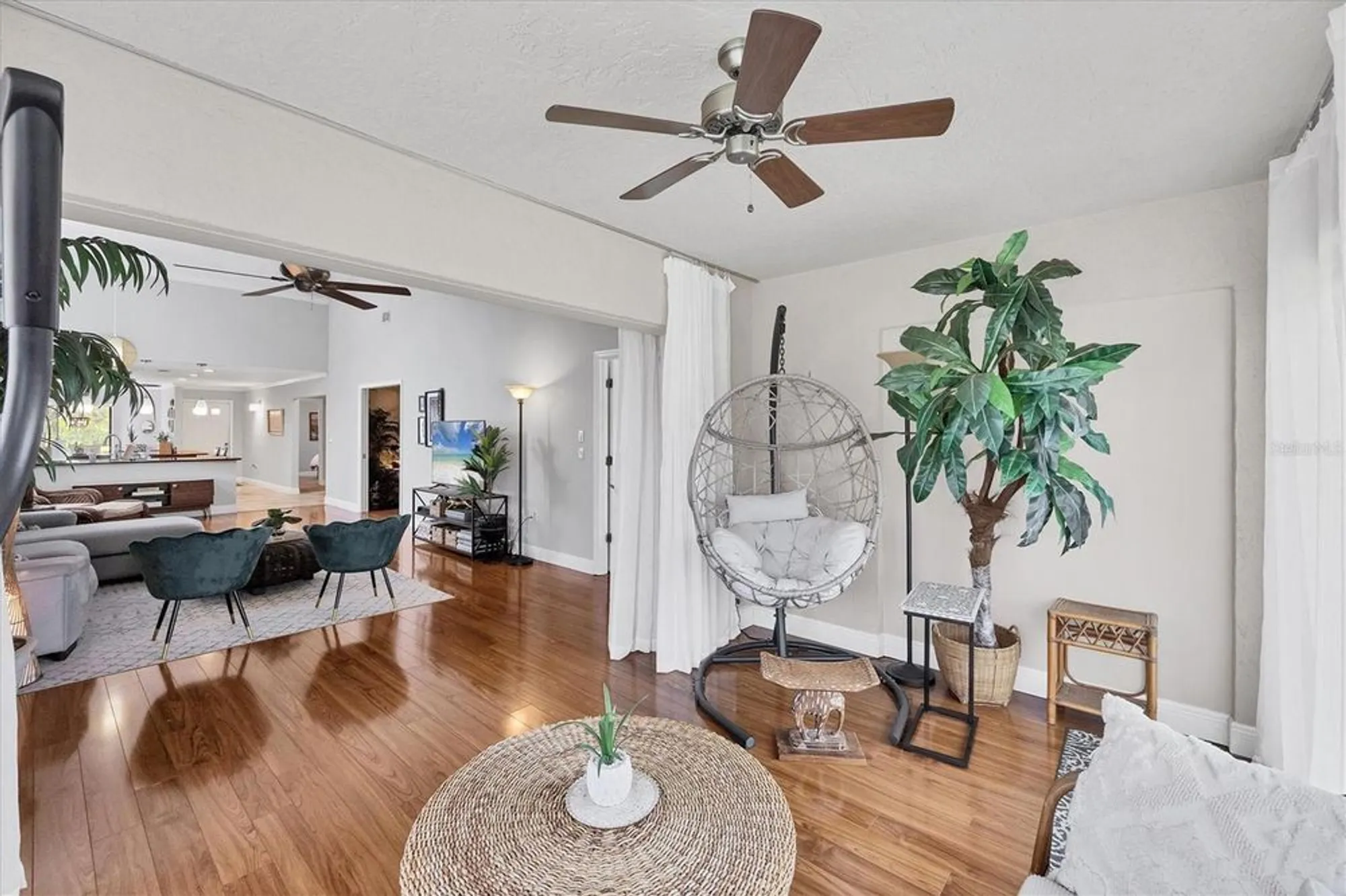 Property Slideshow image 14 of 45 | 6271 timber lake dr g6, Sarasota, FL, 34243