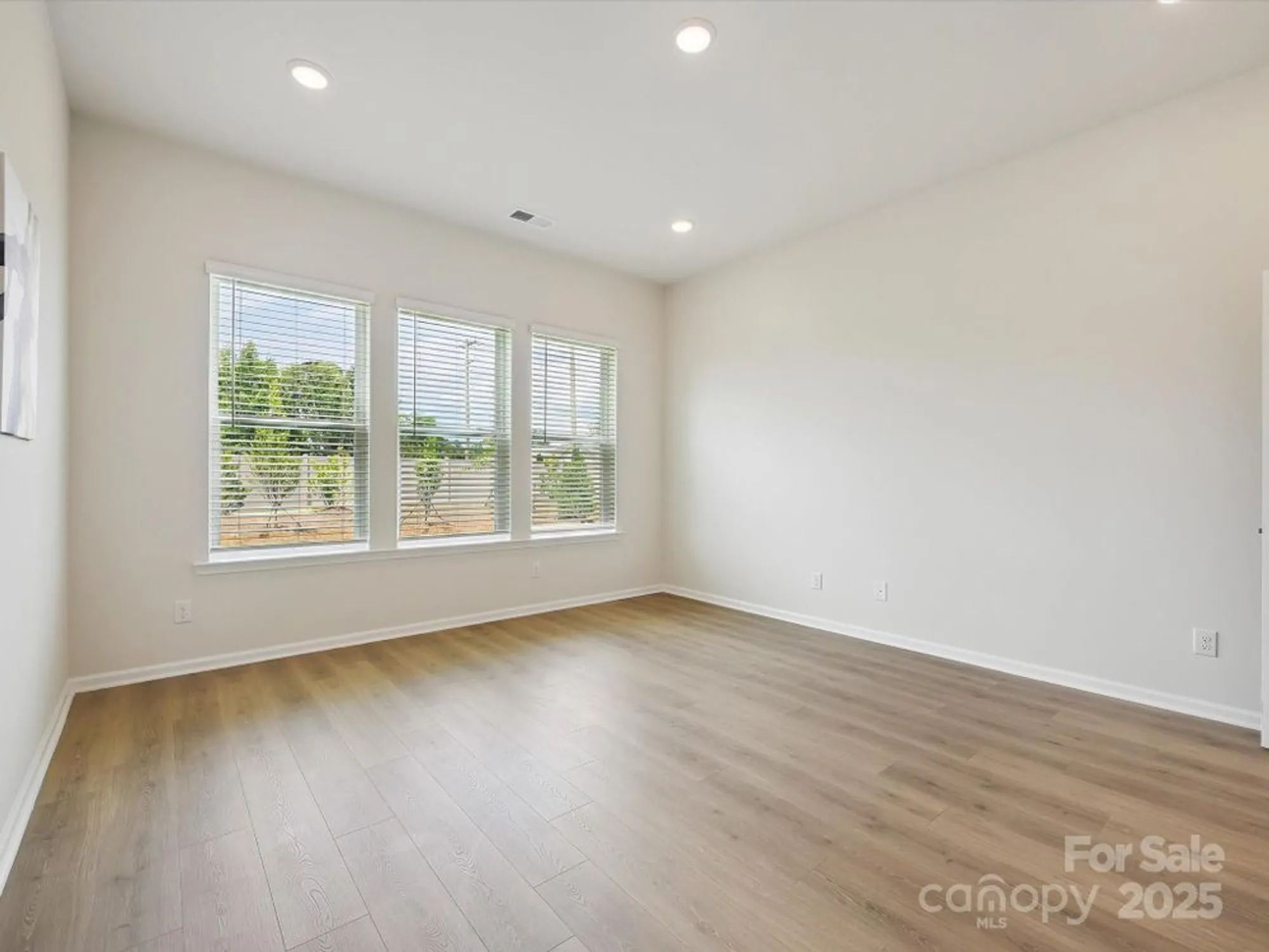 Property Slideshow image 14 of 28 | 1334 idyllic ln, Waxhaw, NC, 28173