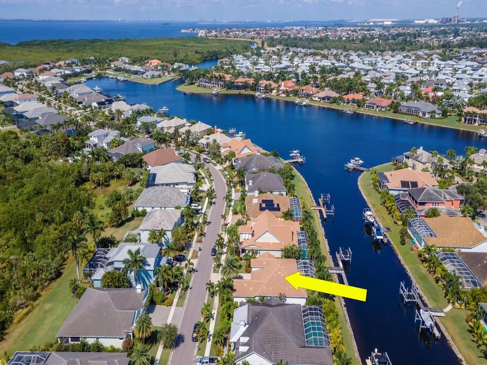 Property Slideshow image 41 of 52 | 717 manns harbor dr, Apollo Beach, FL, 33572