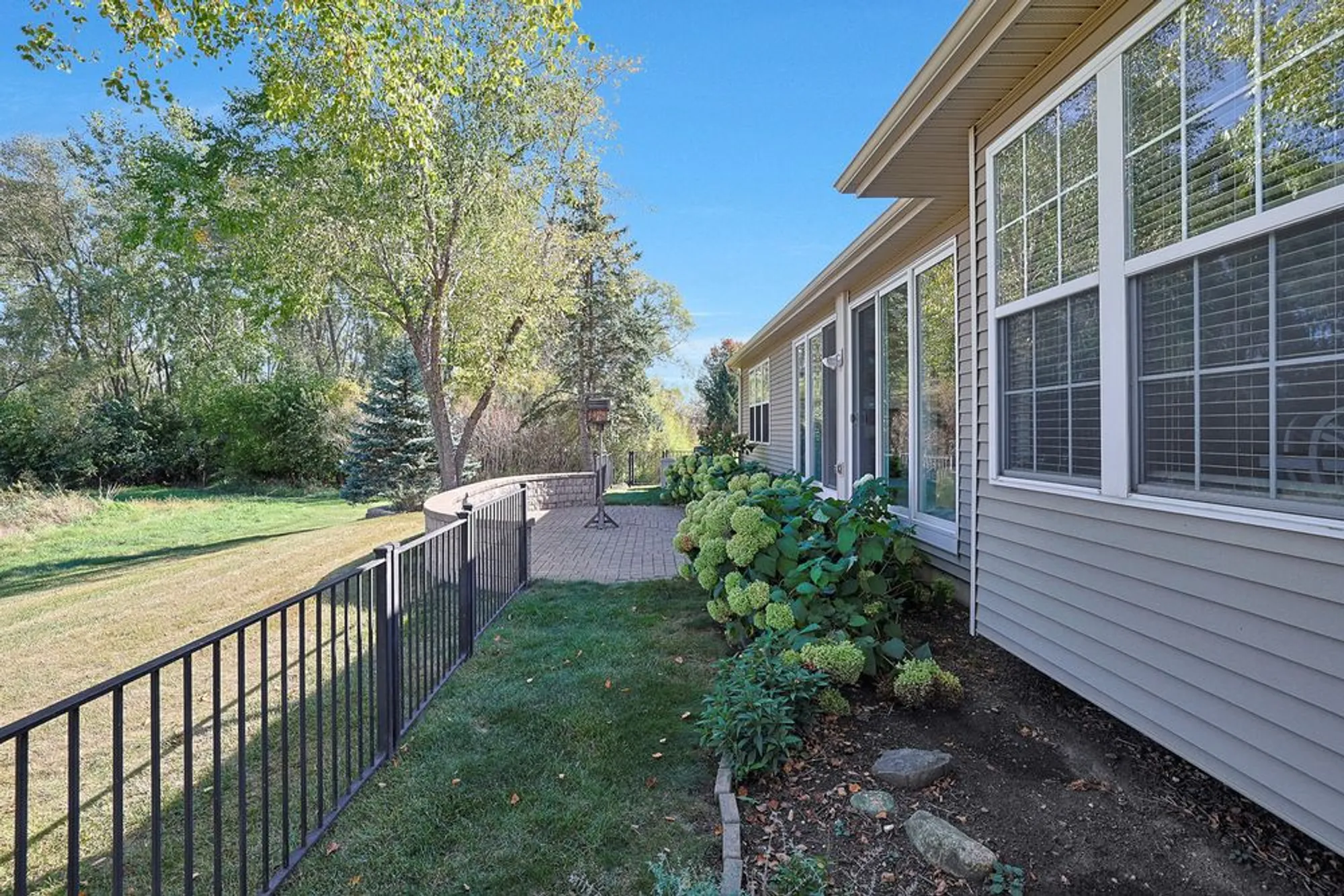 Property Slideshow image 29 of 43 | 12770 timber creek dr, Huntley, IL, 60142