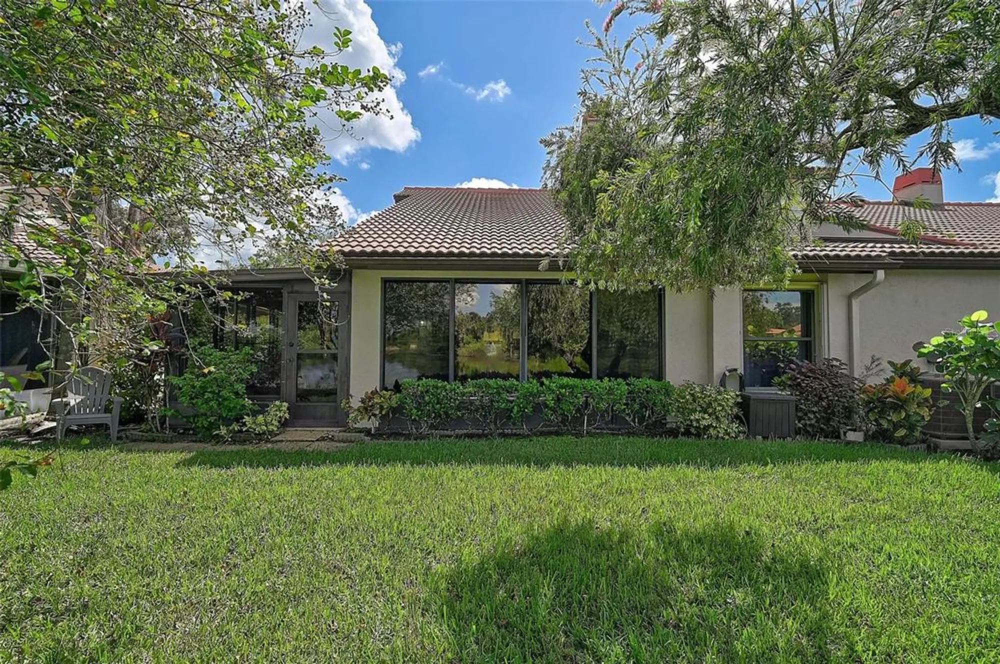Property Slideshow image 32 of 50 | 7363 oak moss dr # 33, Sarasota, FL, 34241