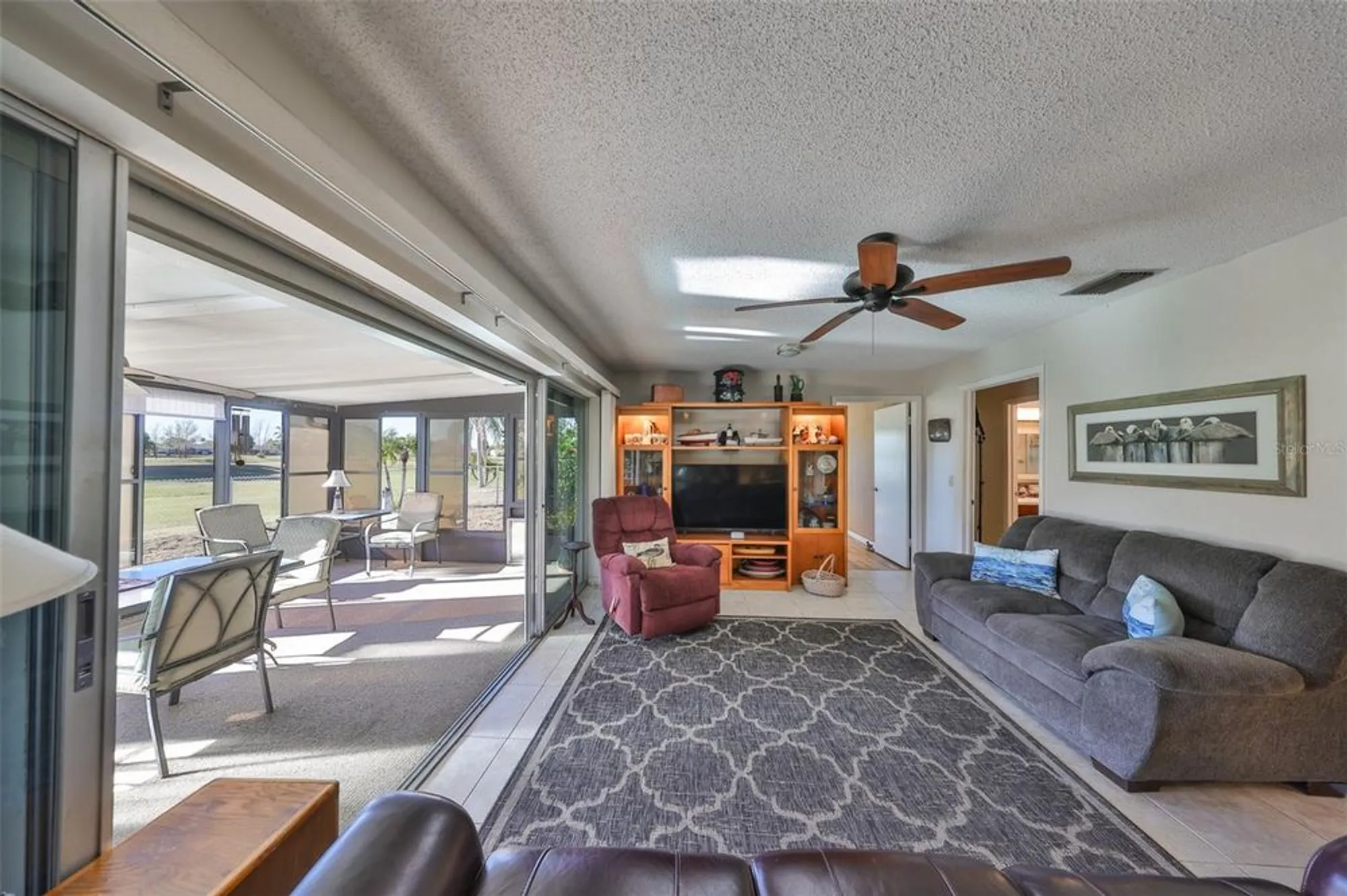 Property Slideshow image 31 of 53 | 672 allegheny dr, Sun City Center, FL, 33573