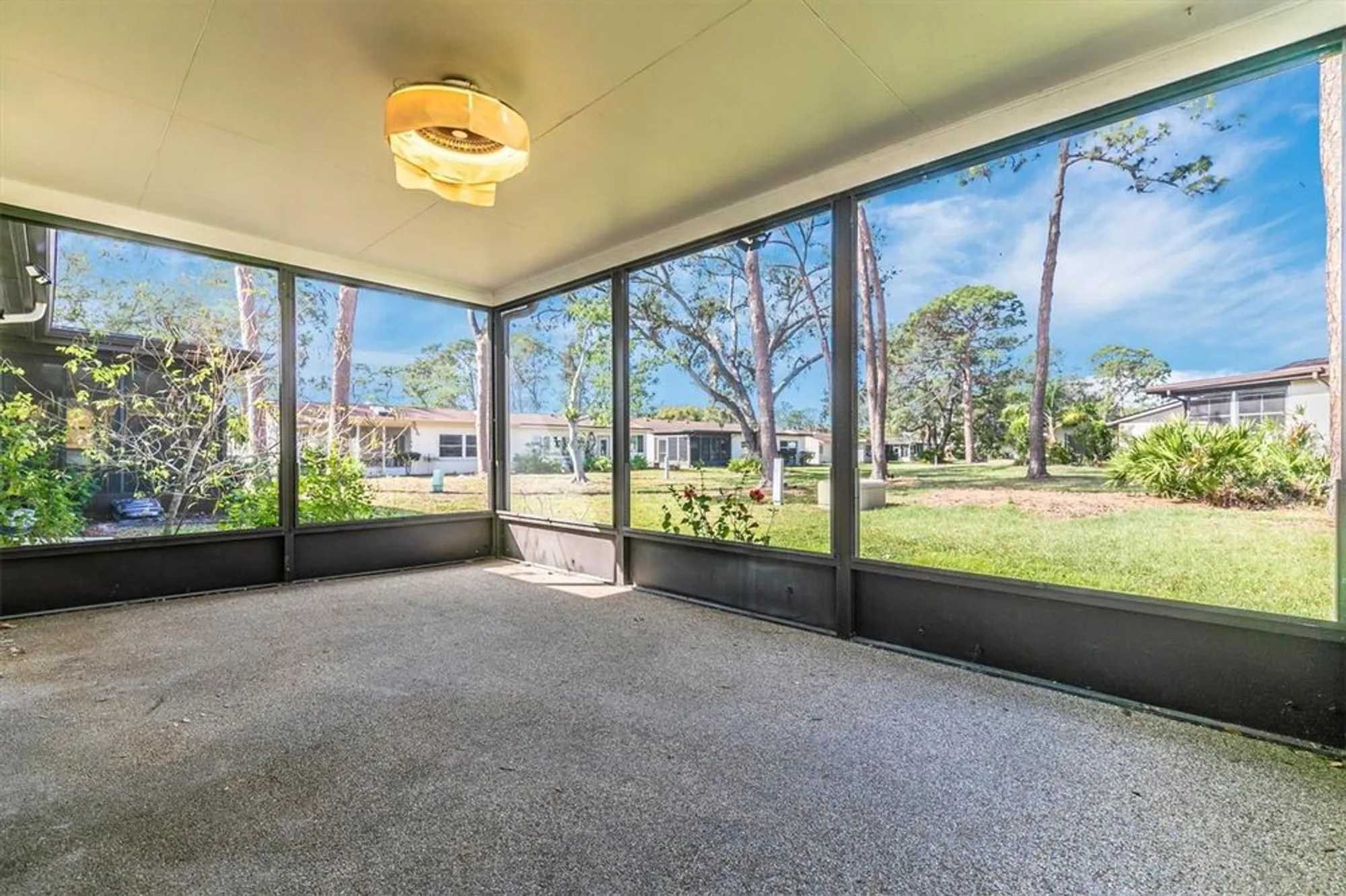Property Slideshow image 44 of 74 | 6124 green view dr # 139, Sarasota, FL, 34231