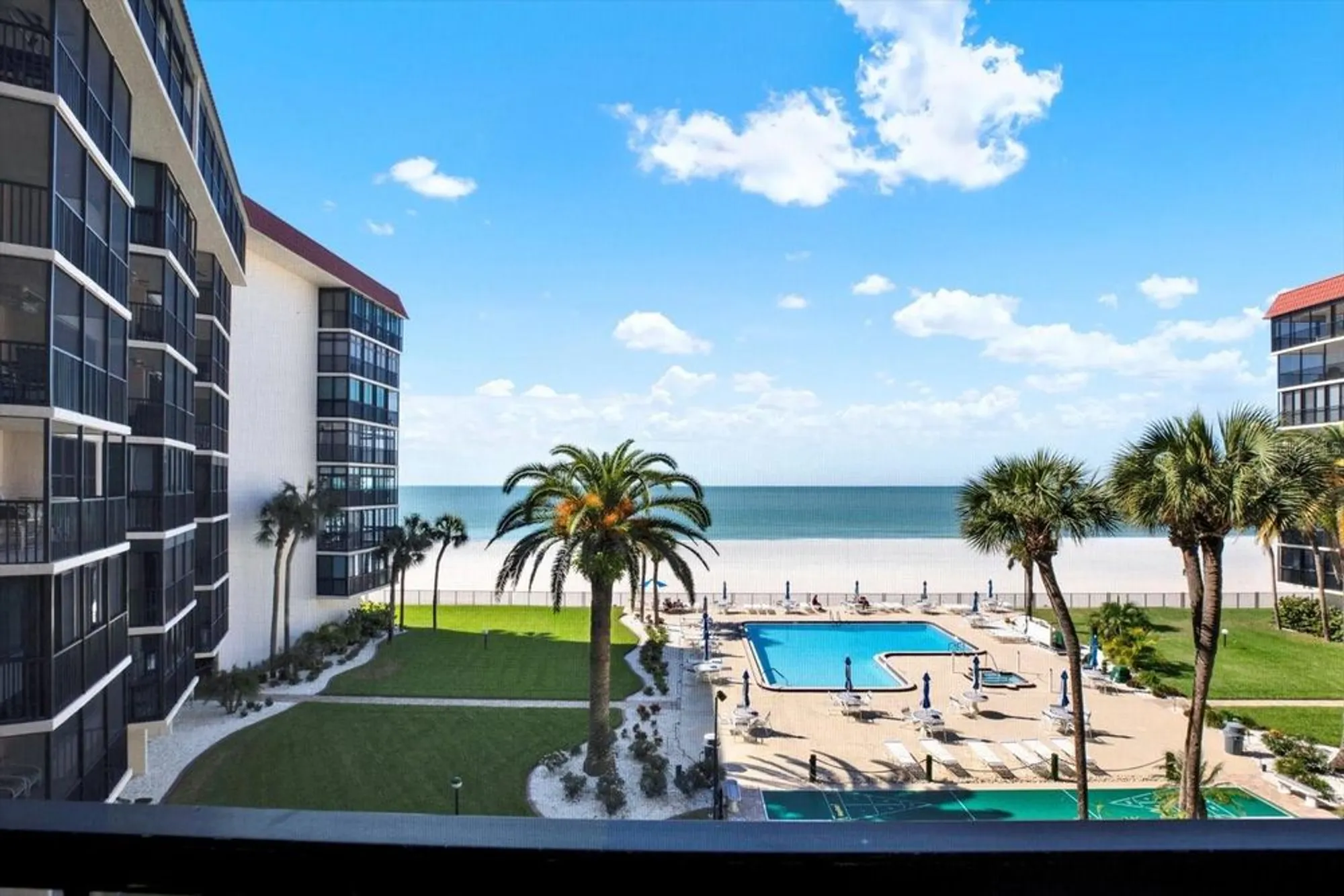 Property Slideshow image 31 of 35 | 18304 gulf blvd 311, Redington Shores, FL, 33708