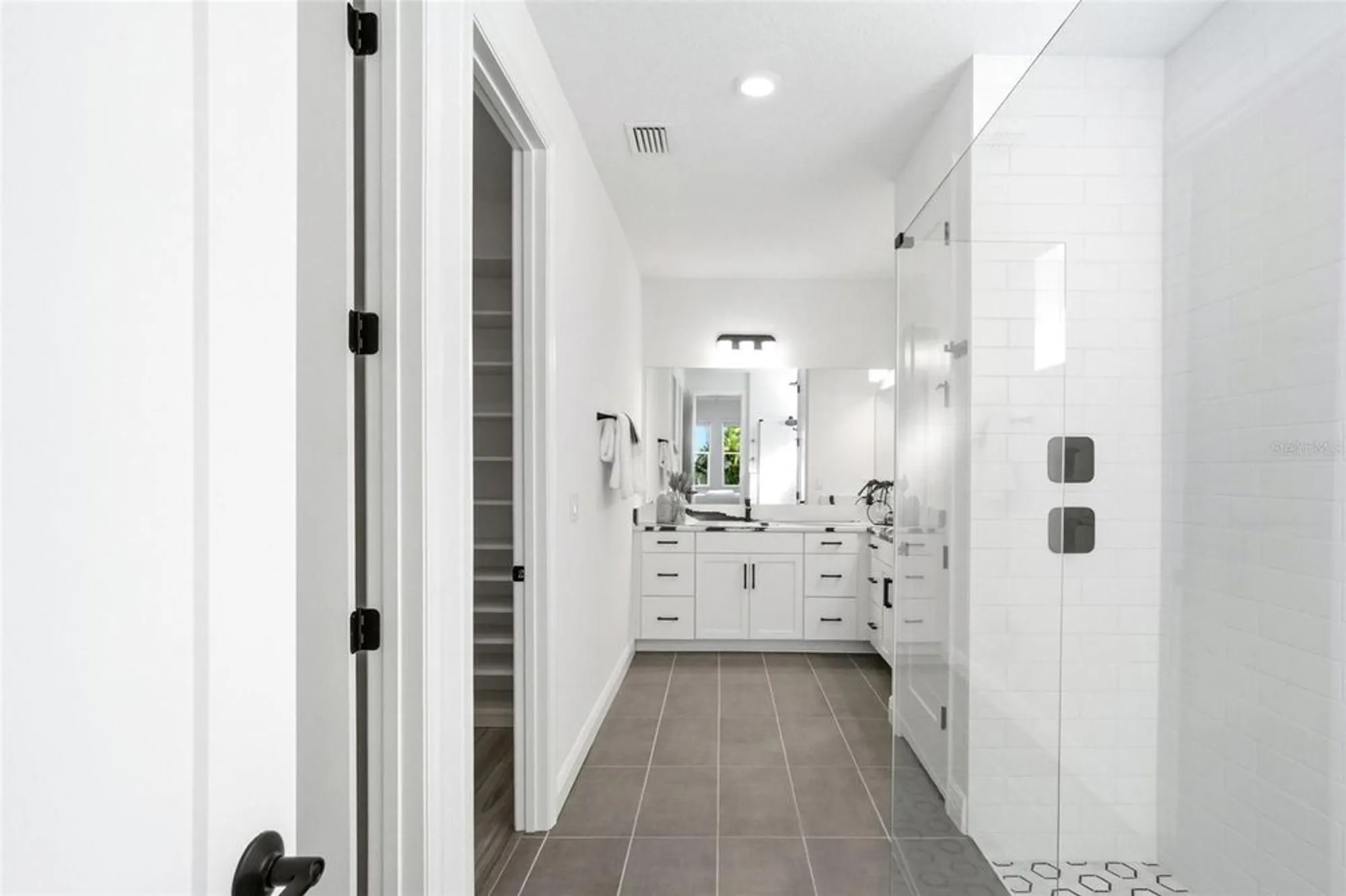 Property Slideshow image 34 of 61 | 17333 savory mist cir, Bradenton, FL, 34211