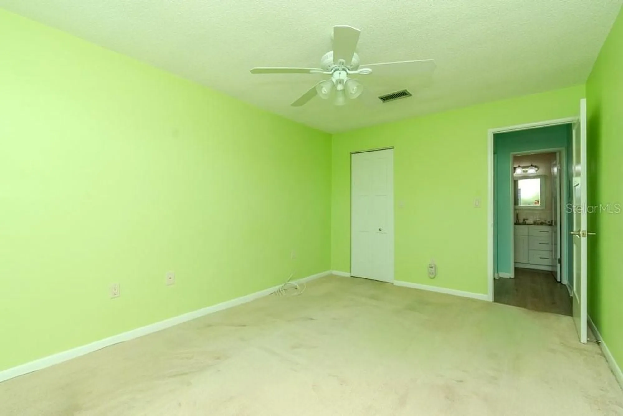 Property Slideshow image 25 of 51 | 6025 shore blvd 611, Gulfport, FL, 33707