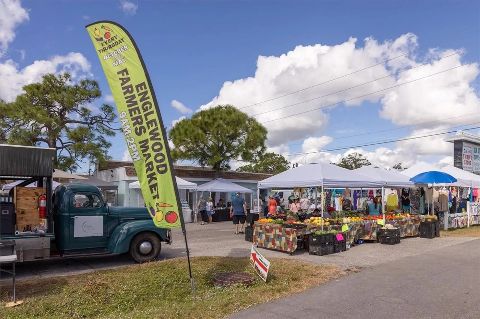 Property Slideshow image 28 of 45 | 604 foxwood blvd, Englewood, FL, 34223