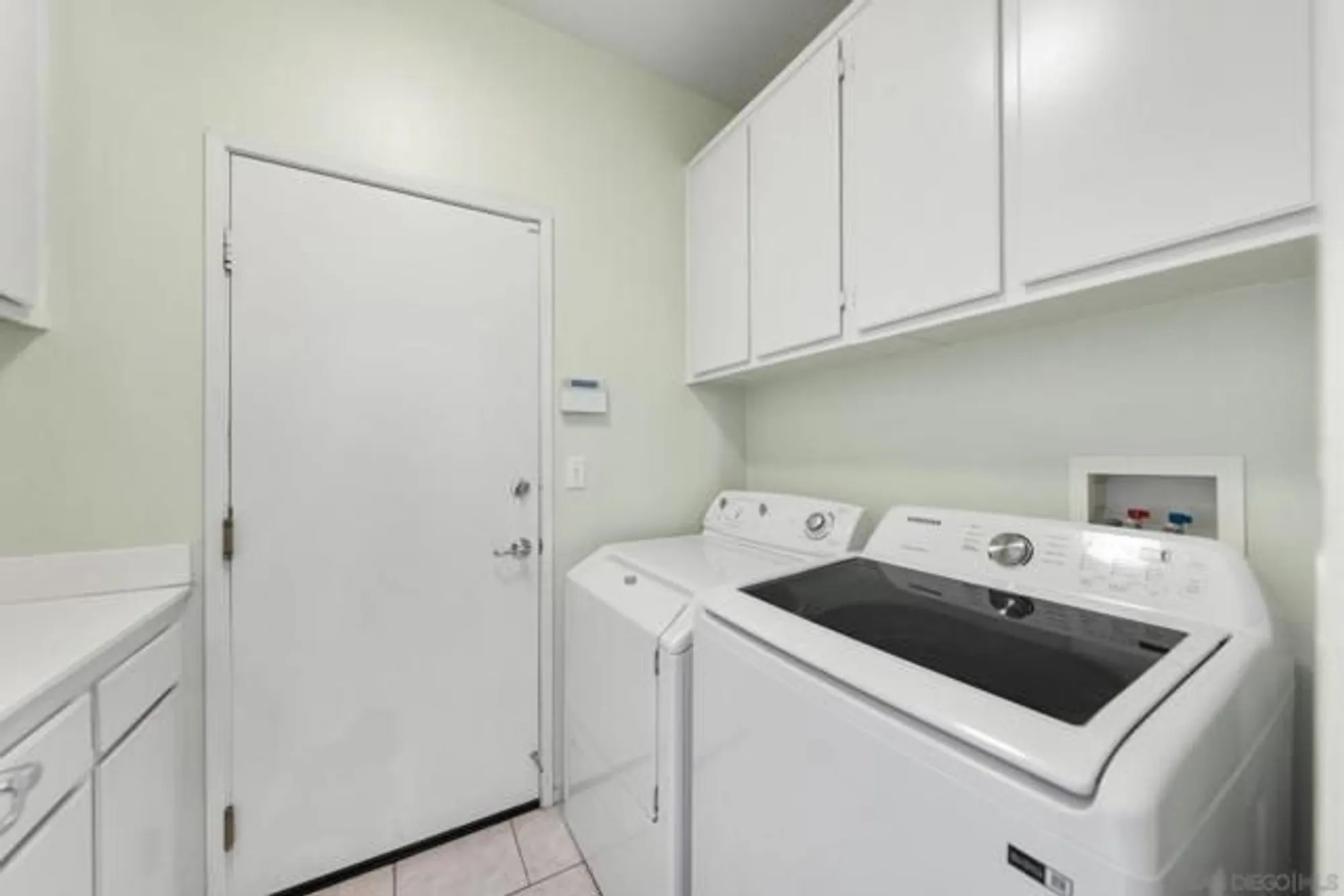 Property Slideshow image 29 of 37 | 27992 whisperwood dr, Menifee, CA, 92584