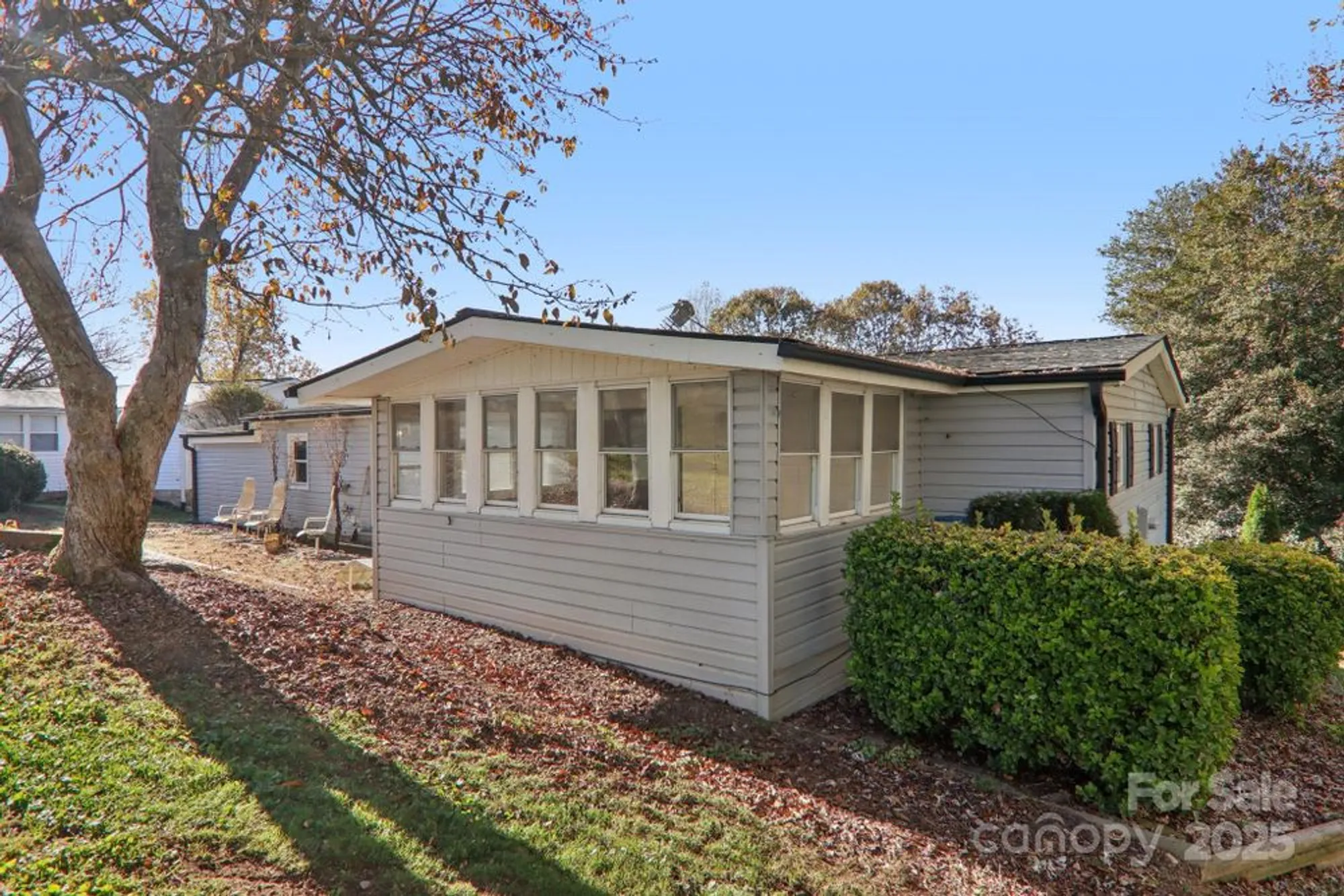 Property Slideshow image 43 of 44 | 201 cranbrook cir, Hendersonville, NC, 28792