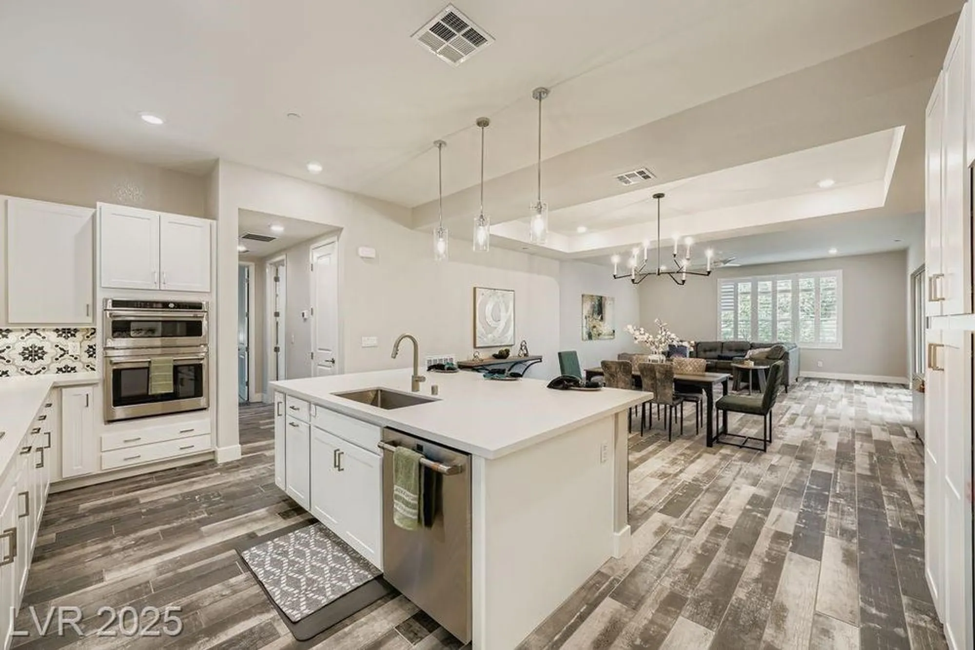 Property Slideshow image 15 of 35 | 4294 swift st, Las Vegas, NV, 89135