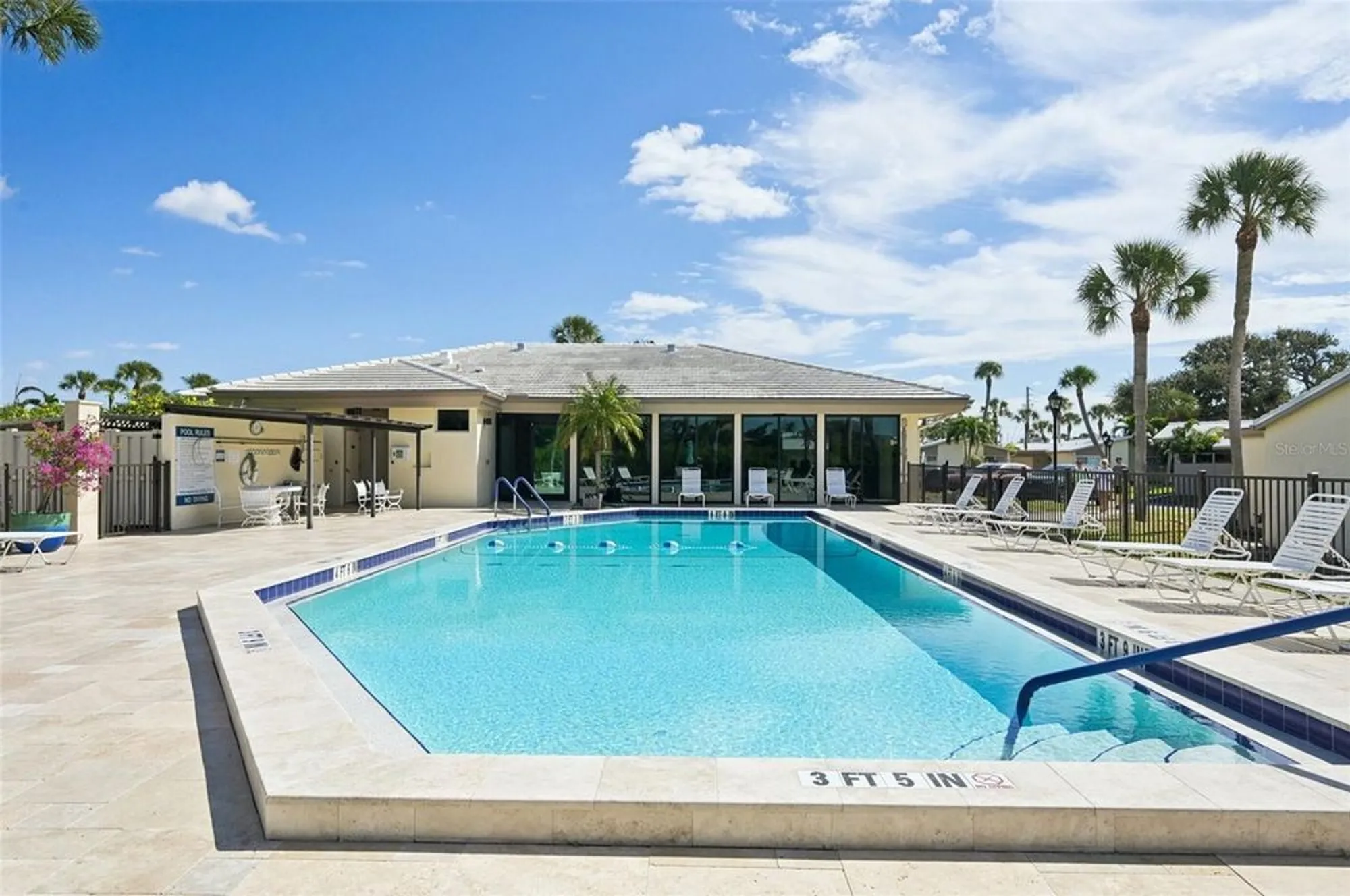 Property Slideshow image 28 of 35 | 113 whispering sands dr v-47, Sarasota, FL, 34242