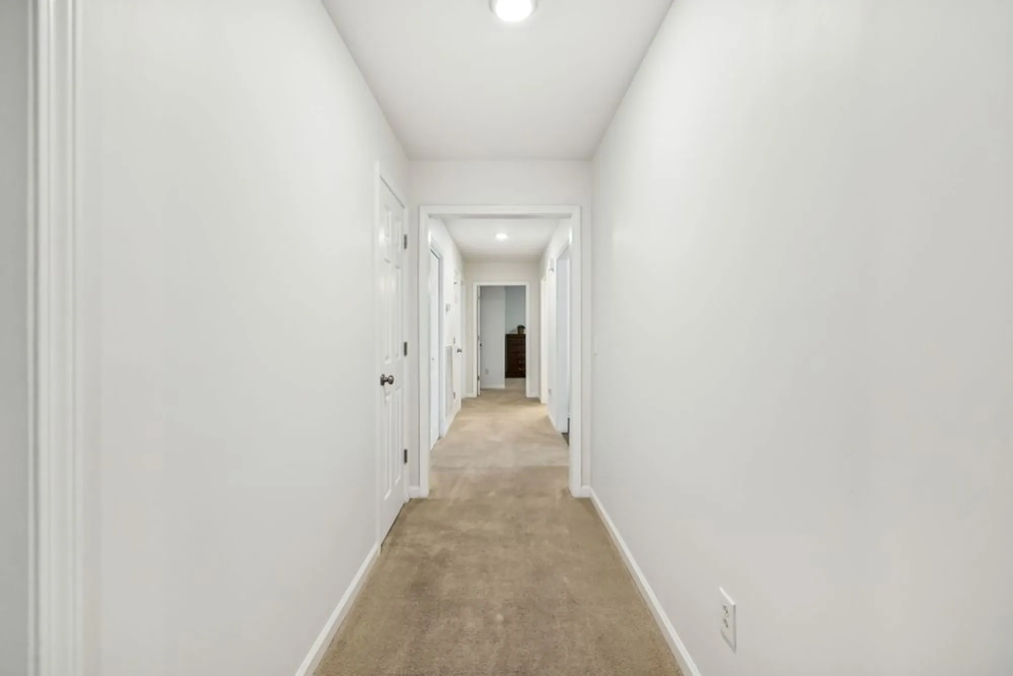 Property Slideshow image 11 of 27 | 423 forest glen cir, Murfreesboro, TN, 37128