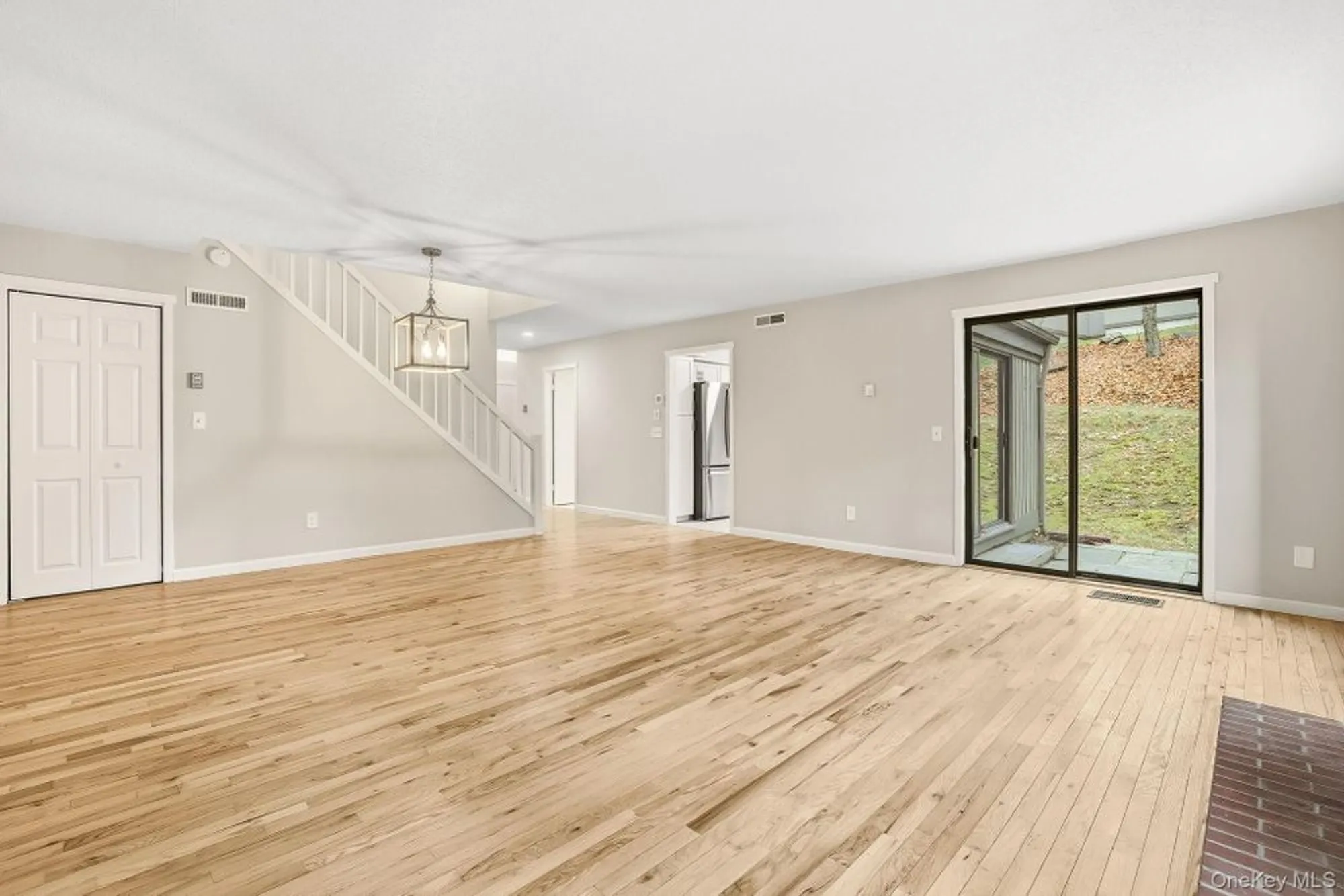 Property Slideshow image 4 of 42 | 390 heritage hls a, Somers, NY, 10589