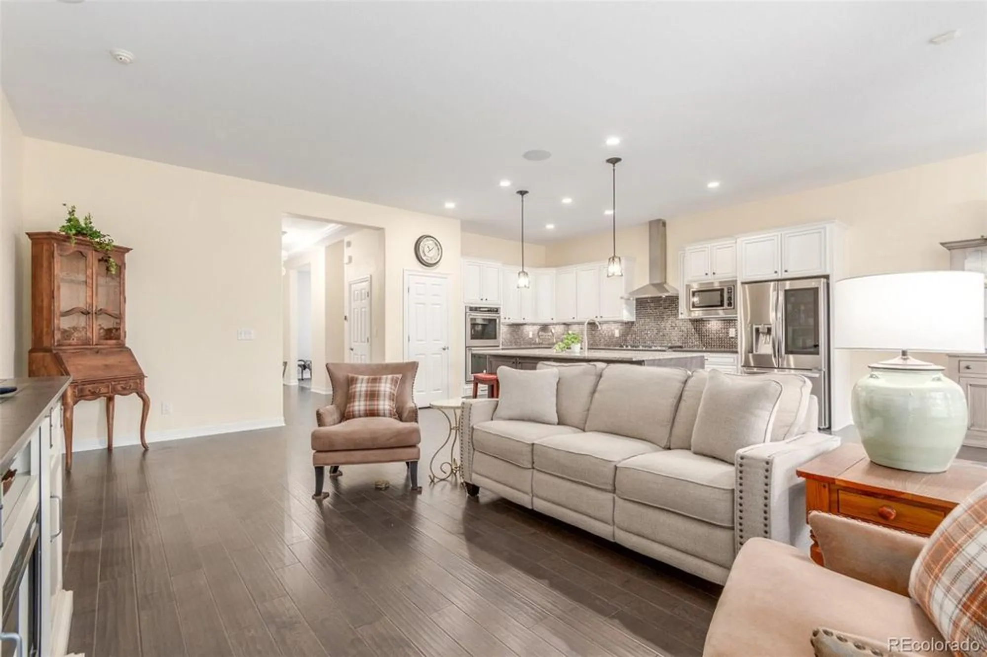 Property Slideshow image 10 of 45 | 22654 e henderson dr, Aurora, CO, 80016